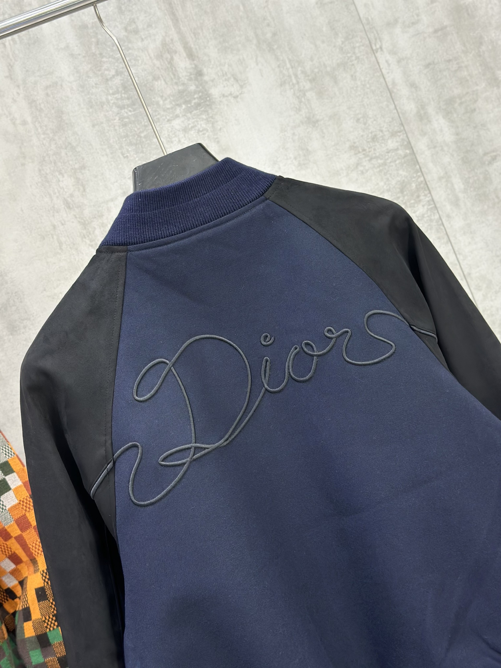 Áo khoác bomber Dior CD Xanh than phối tay Đen logo thêu ngực Like Auth S-XL VTN