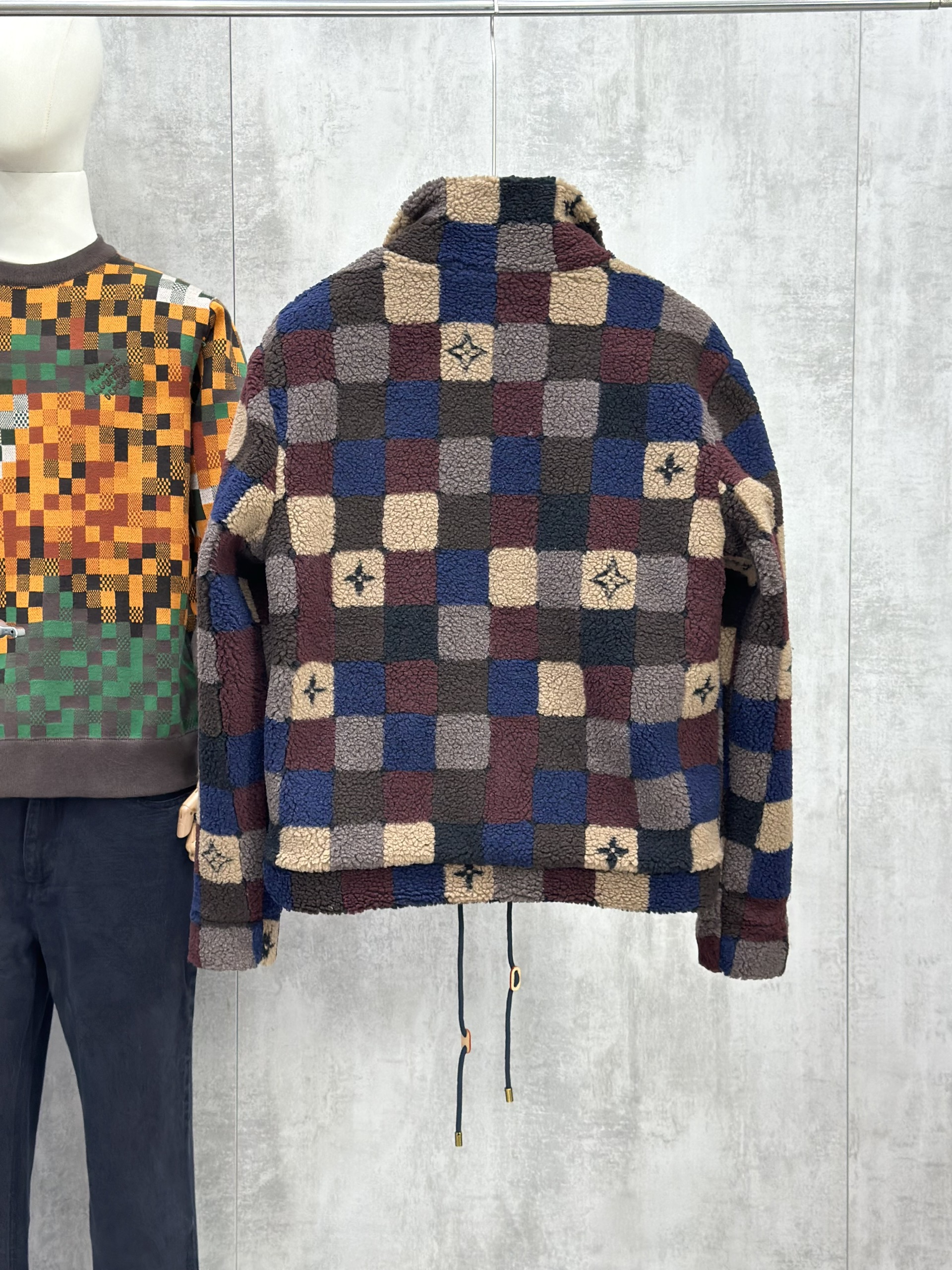 Áo khoác Louis Vuitton LV lông họa tiết Caro Xanh Đỏ Like Auth XS-M VTN