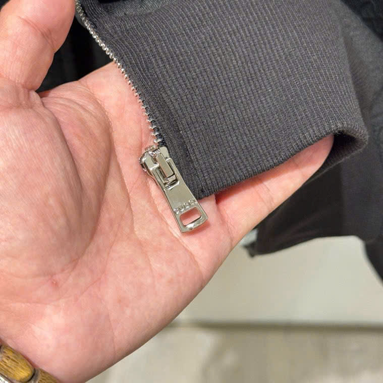 Áo khoác mũ Gucci GC 7552 Đen monogram Full túi bụng 1-1 on web S-M VTN