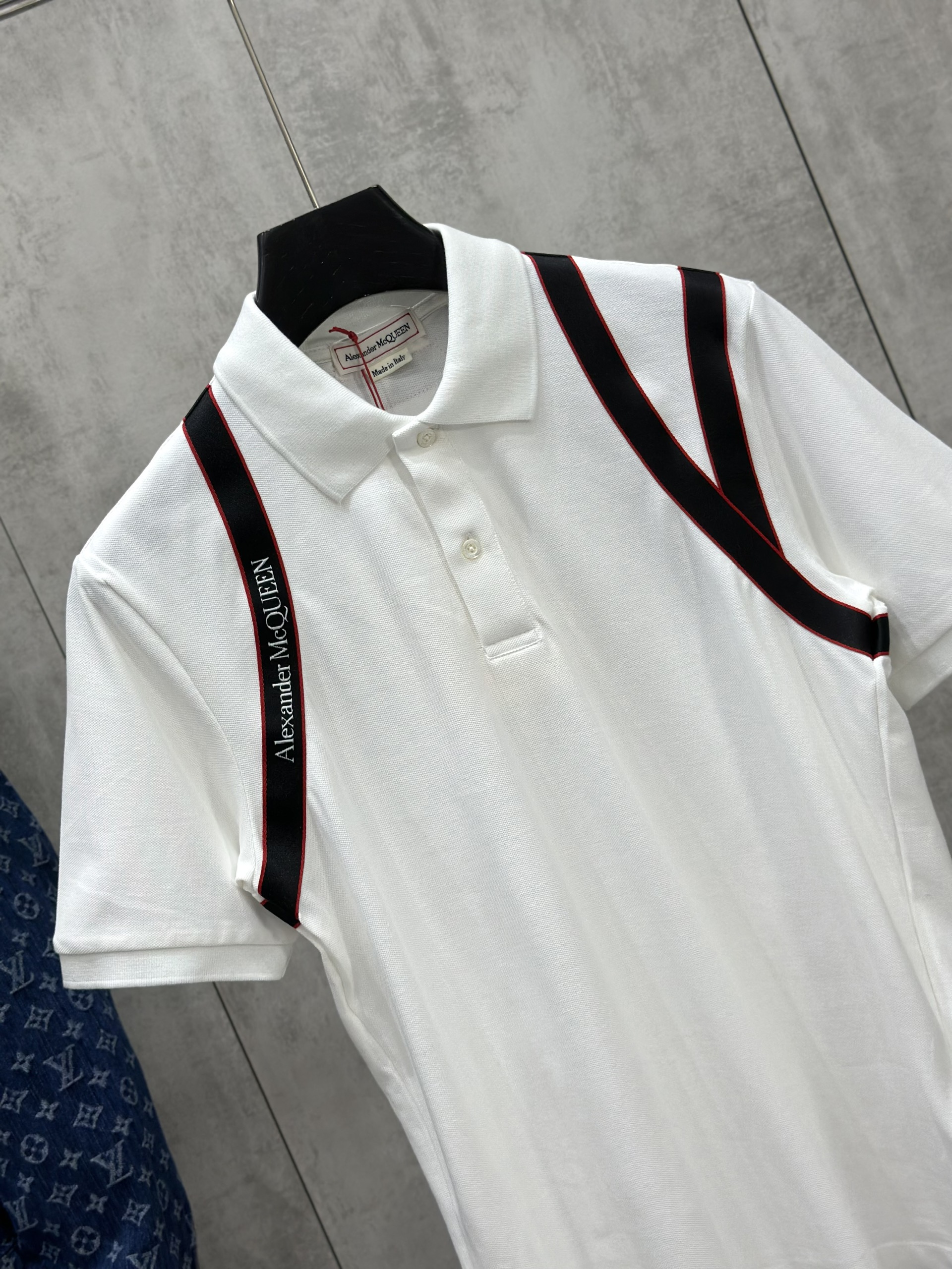 Áo polo Mcqueen MCQ Trắng phối vạt vai Đen Like Auth S-XL VTN