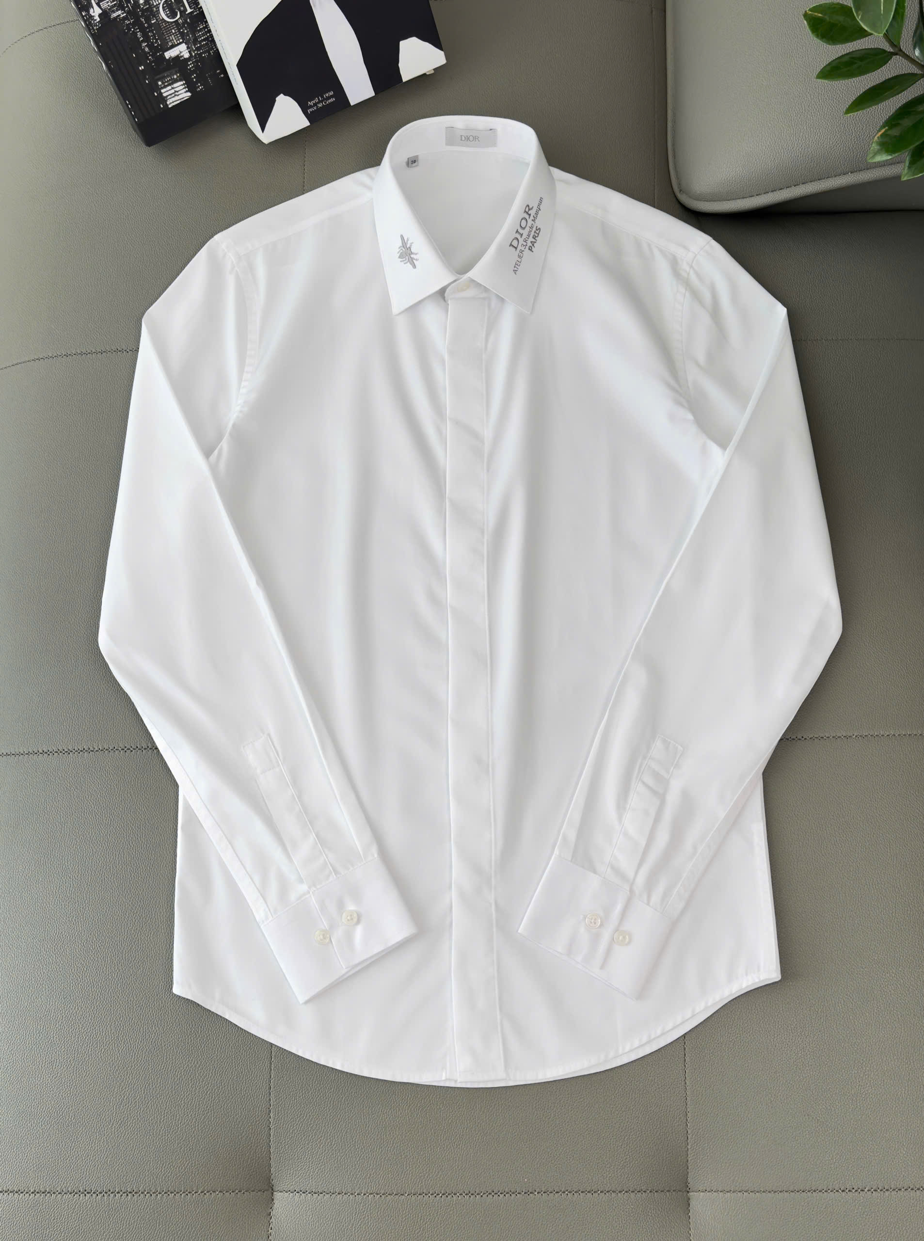 Áo sơ mi Dior CD Trắng logo thêu Ong check cổ Like AUth 38-41 DDT