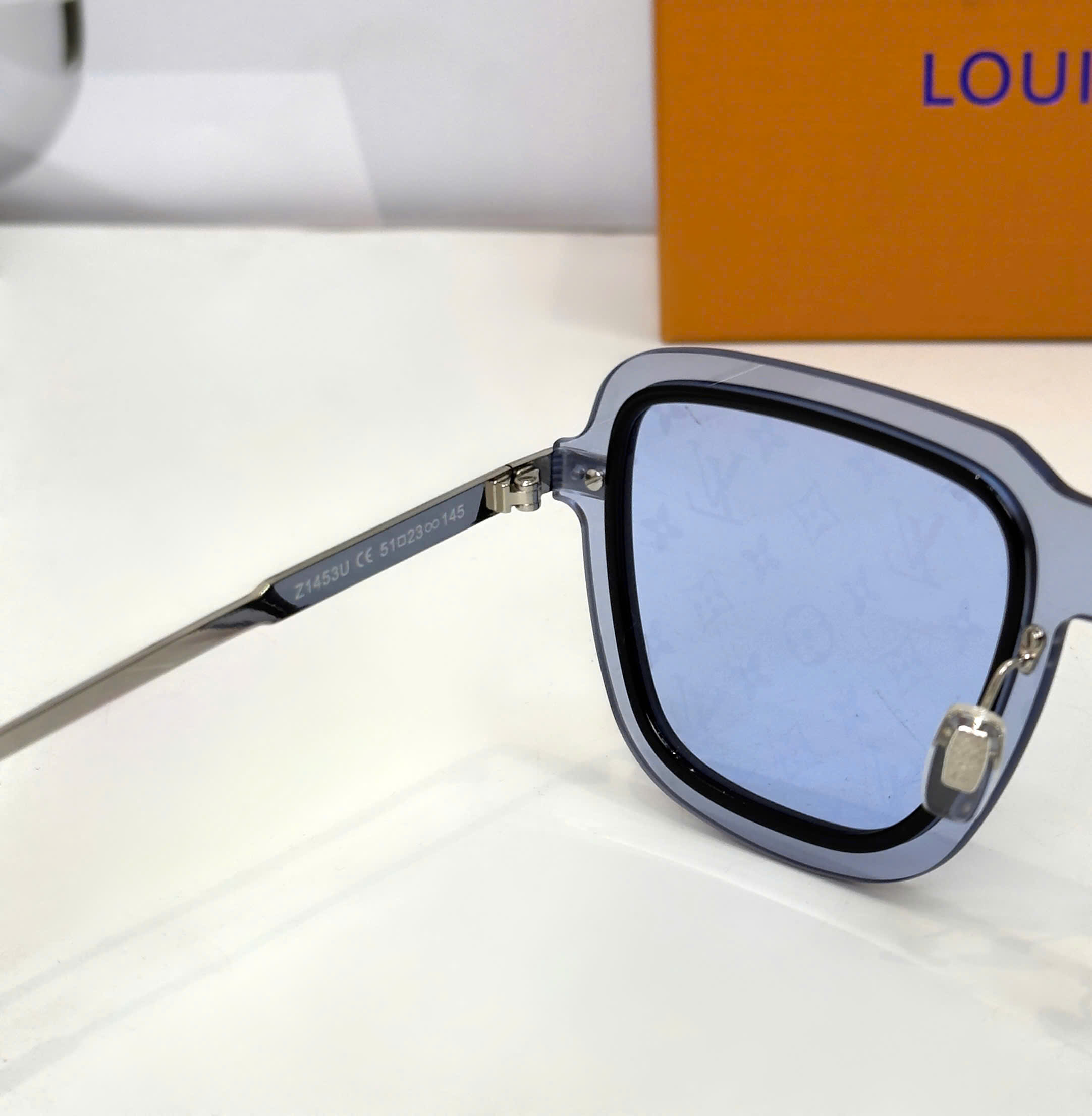 Kính mắt thời trang Louis Vuitton LV Xanh dương họa tiết hoa vân logo LV Like Auth on web fulbox DDT