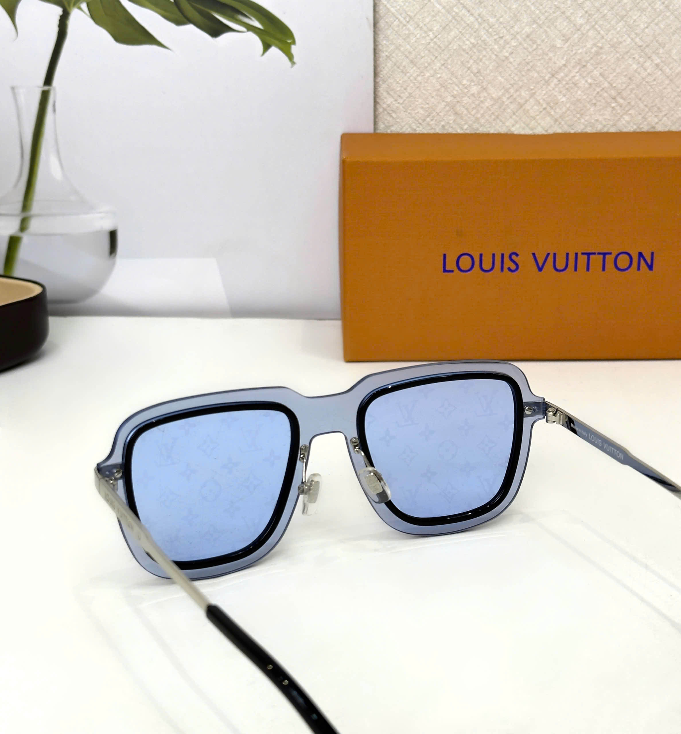 Kính mắt thời trang Louis Vuitton LV Xanh dương họa tiết hoa vân logo LV Like Auth on web fulbox DDT