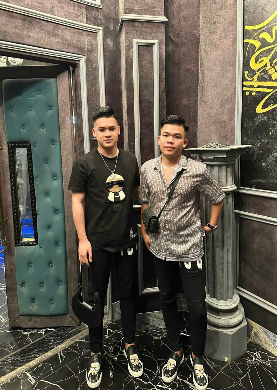 Áo phông T shirt Fendi FD logo dân chơi đính đá ngực Like AUth 44-50 CD