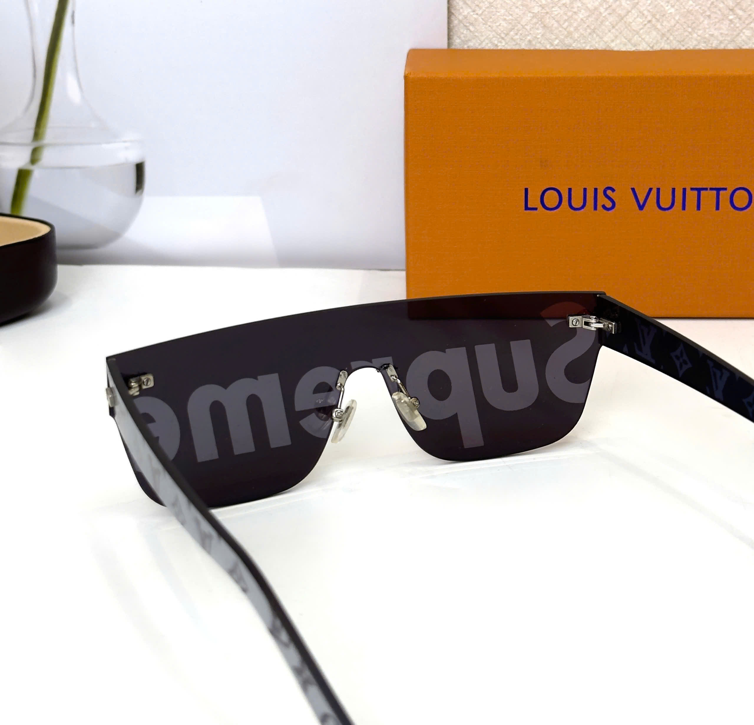 Kính mắt thời trang Louis Vuitton LV Supreme họa tiết Like Auth on web fulbox DDT