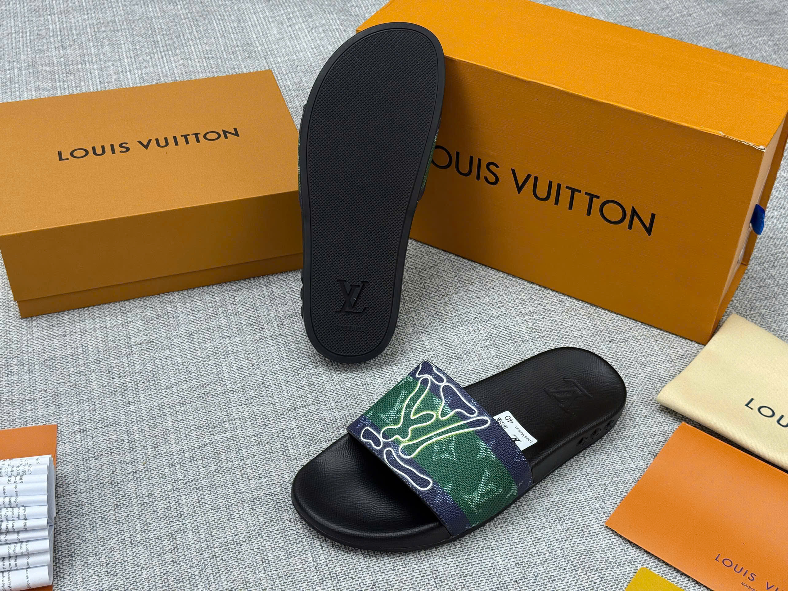 Dép lê quai ngang Louis Vuitton LV logo phối monogram nhám Like AUth 38-43 MK