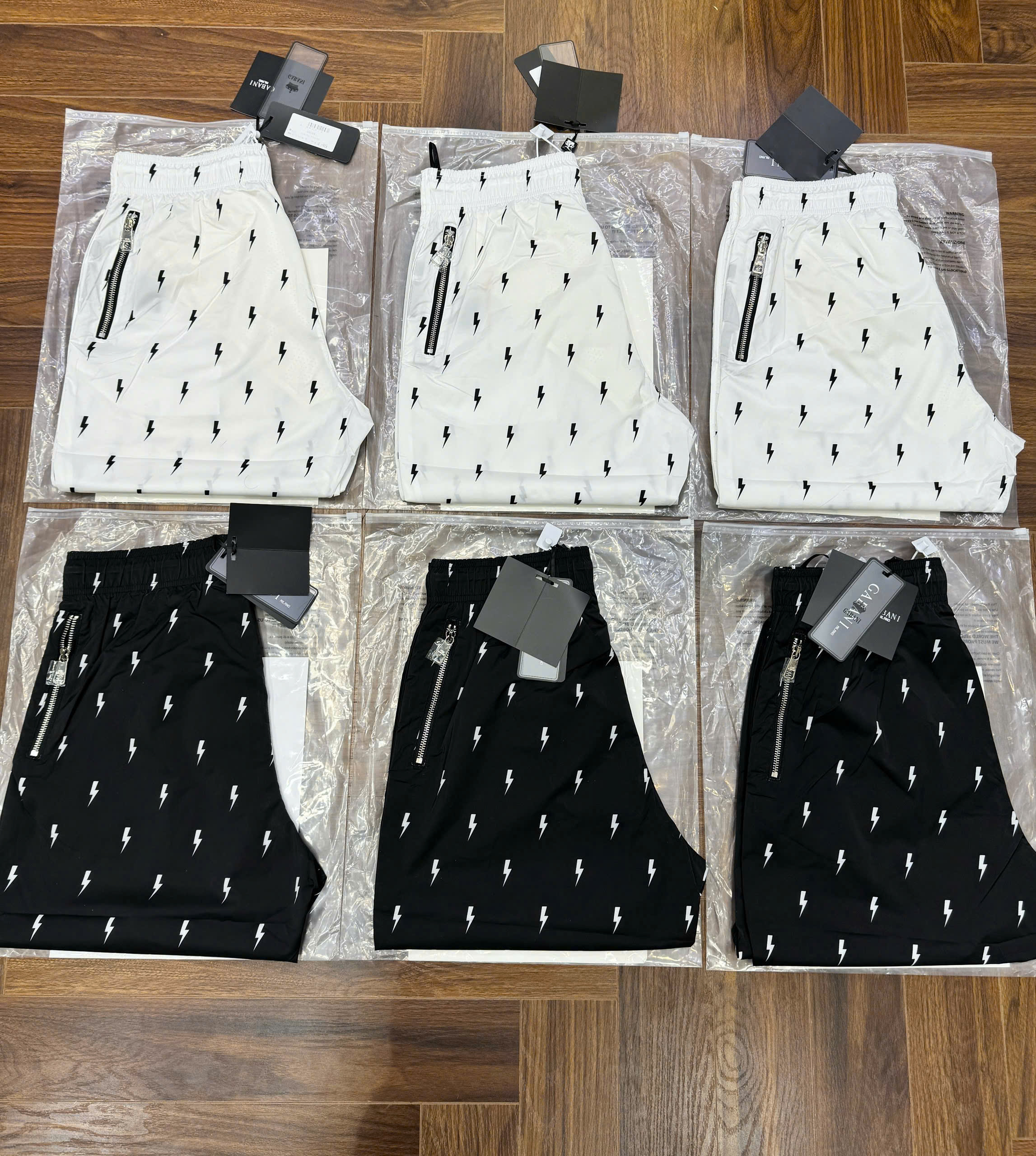 Quần short gió Dolce Neil Barret họa tiết tia sét Like Auth 44-50 MK