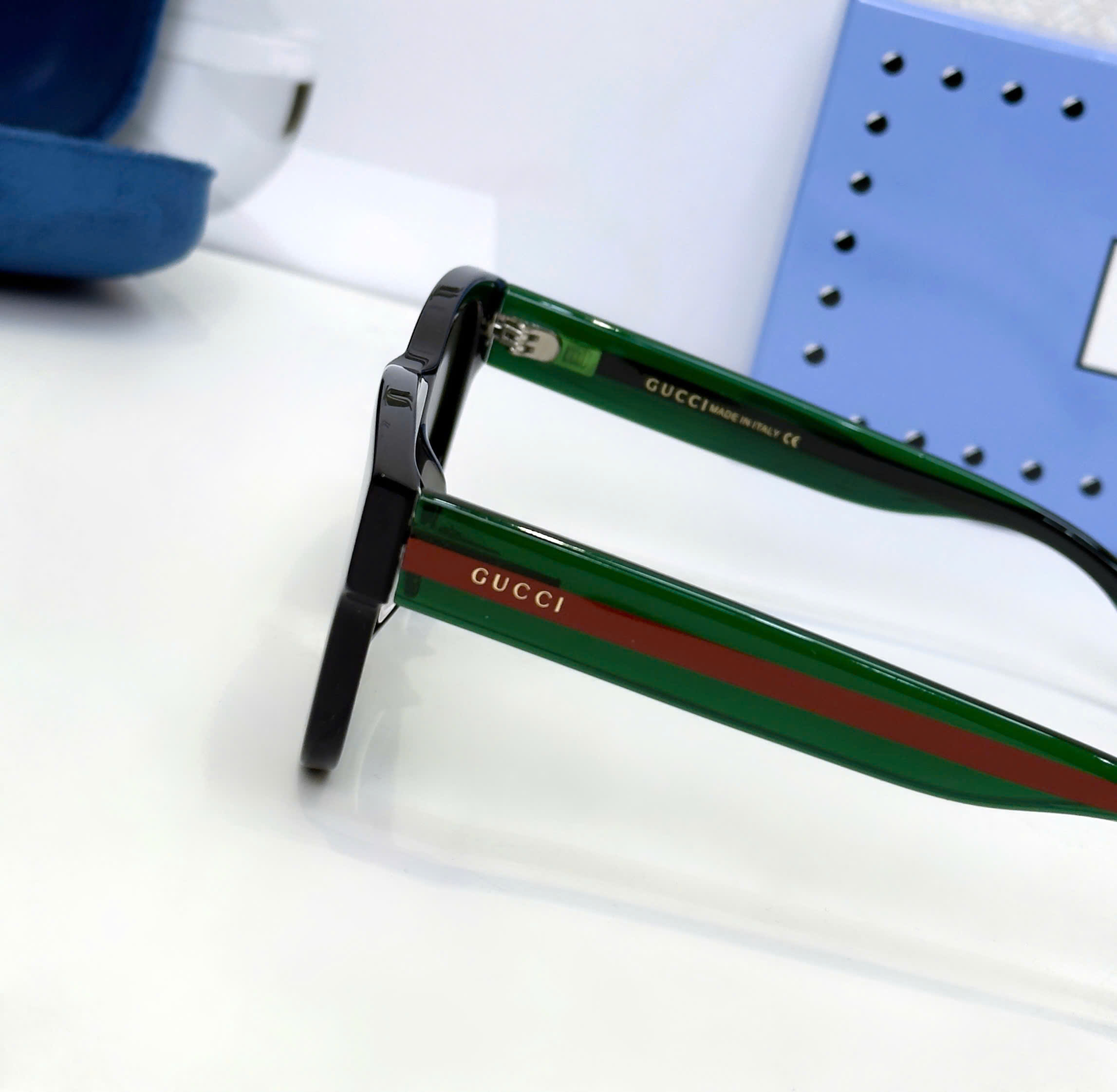 Kính mắt thời trang Gucci GC Đen phối gọng Xanh Đỏ LA on web fullbox