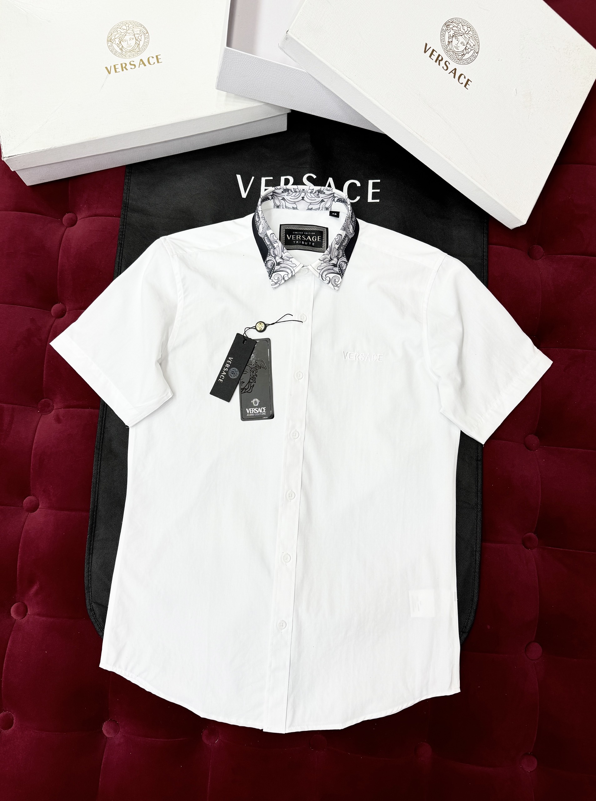 Áo sơ mi cộc tay Versace VS họa tiết check cổ logo thêu ngực Like Auth 44-50 CD