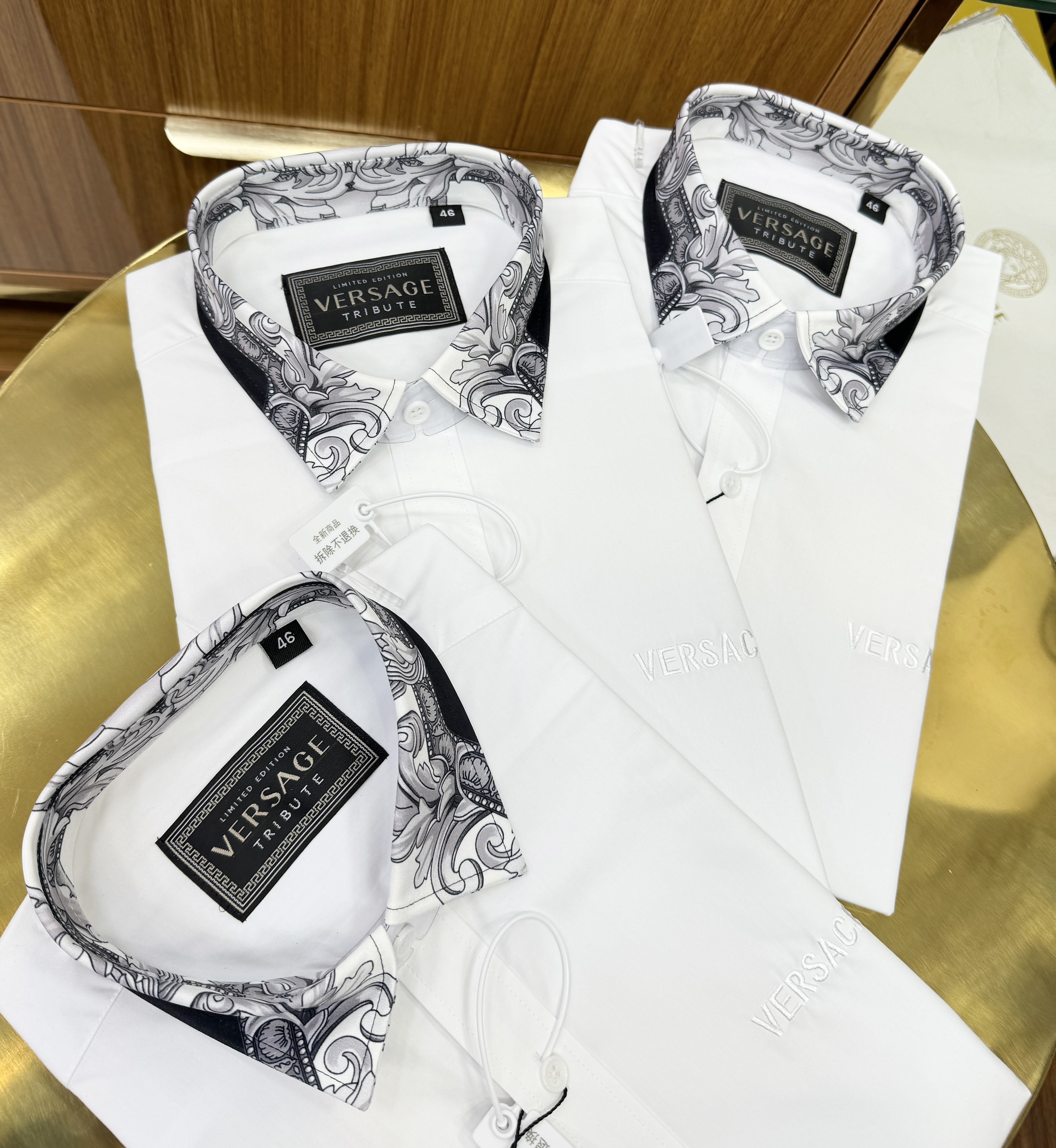 Áo sơ mi cộc tay Versace VS họa tiết check cổ logo thêu ngực Like Auth 44-50 CD