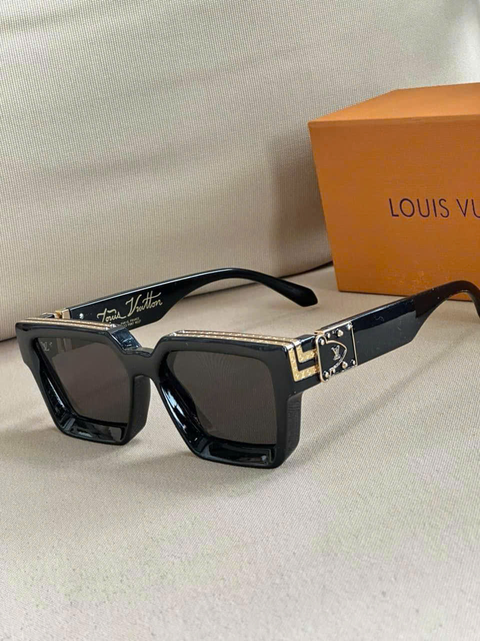 Kính mắt thời trang Louis Vuitton LV 1-1 Millionaires Evidence Sunglasses Like Auth MK