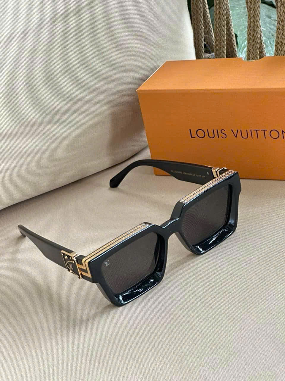 Kính mắt thời trang Louis Vuitton LV 1-1 Millionaires Evidence Sunglasses Like Auth MK