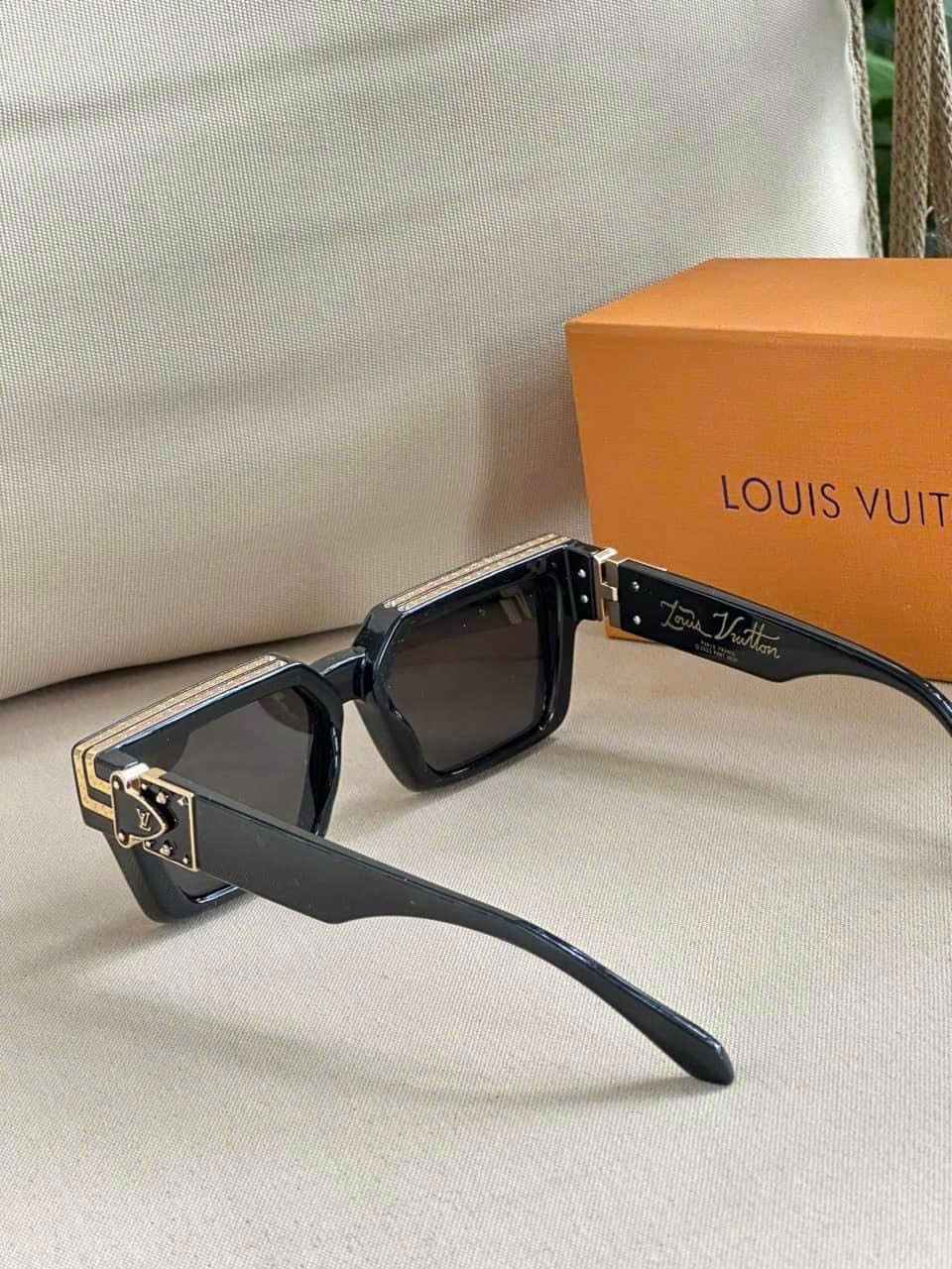 Kính mắt thời trang Louis Vuitton LV 1-1 Millionaires Evidence Sunglasses Like Auth MK