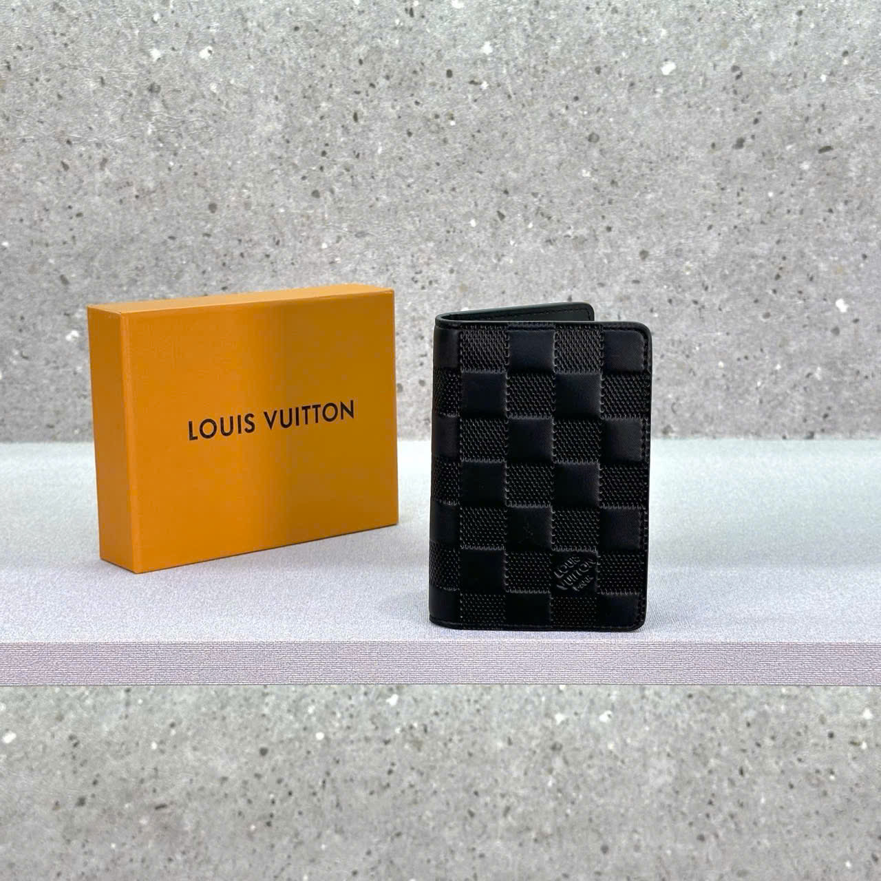 Ví thẻ Louis Vuitton LV Hold Card classic Like Auth PLD