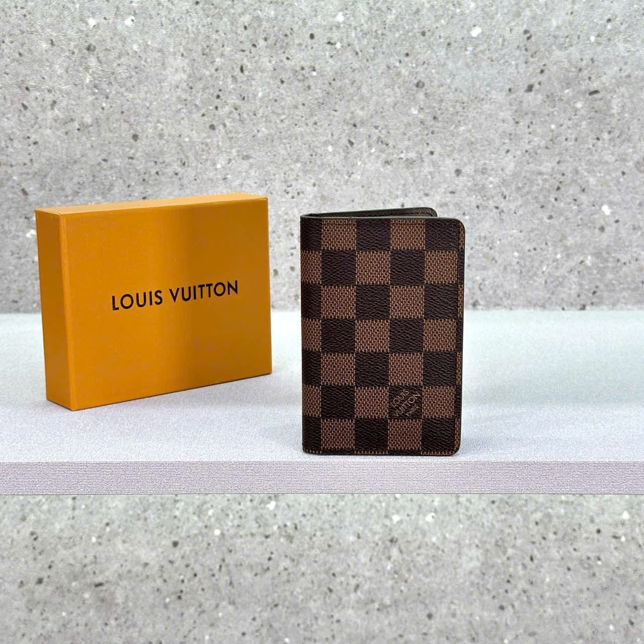 Ví thẻ Louis Vuitton LV Hold Card classic Like Auth PLD