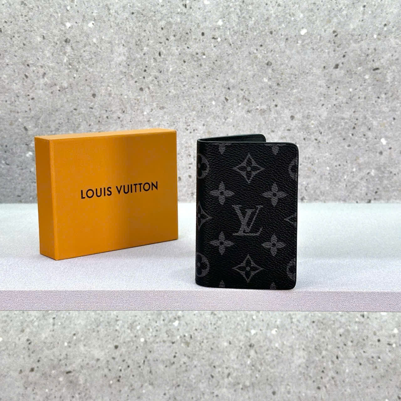 Ví thẻ Louis Vuitton LV Hold Card classic Like Auth PLD