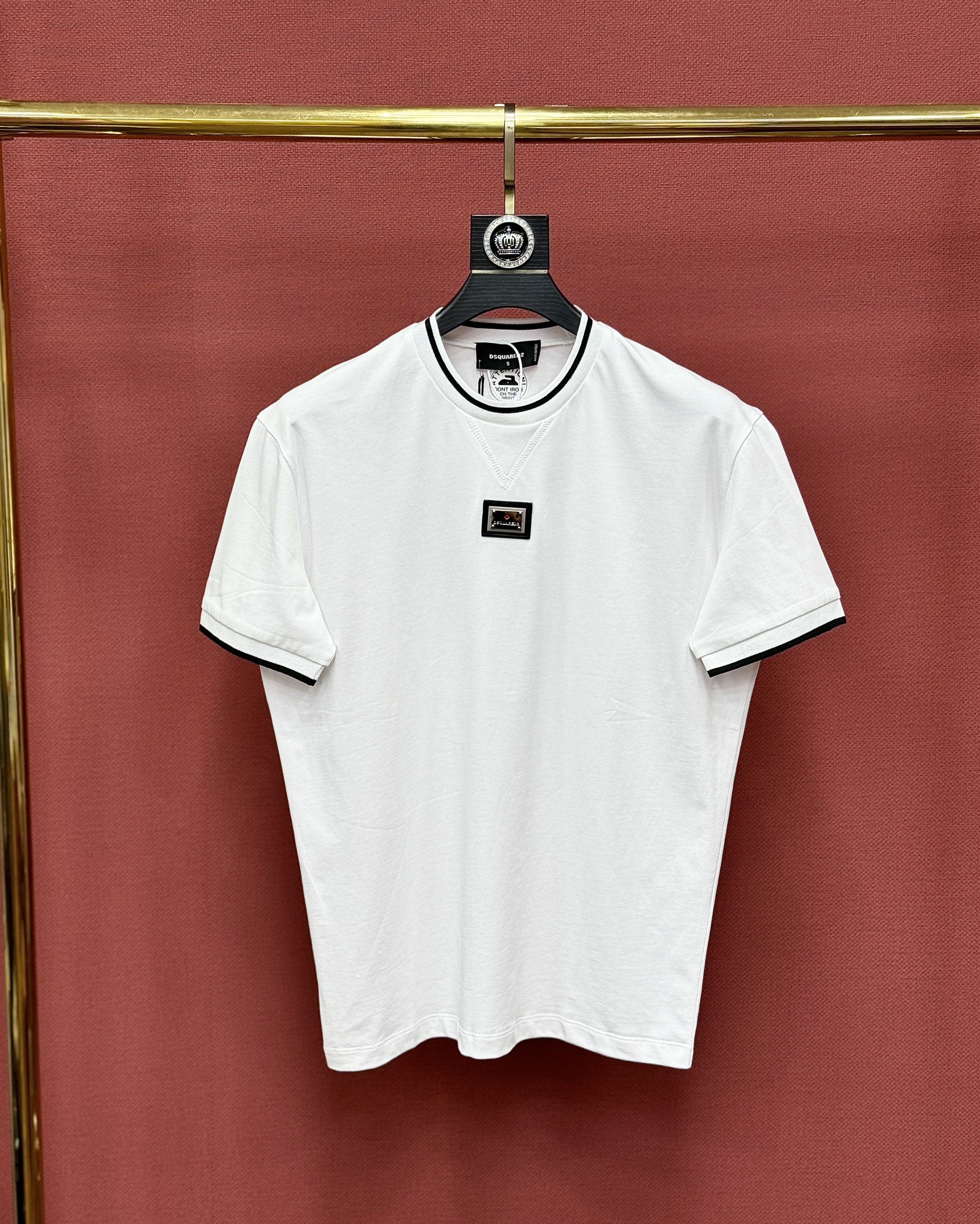 Áo phông T shirt Dsquared2 DSQ basic bo tay cổ tag vuông ngực Like Auth XS-L CD