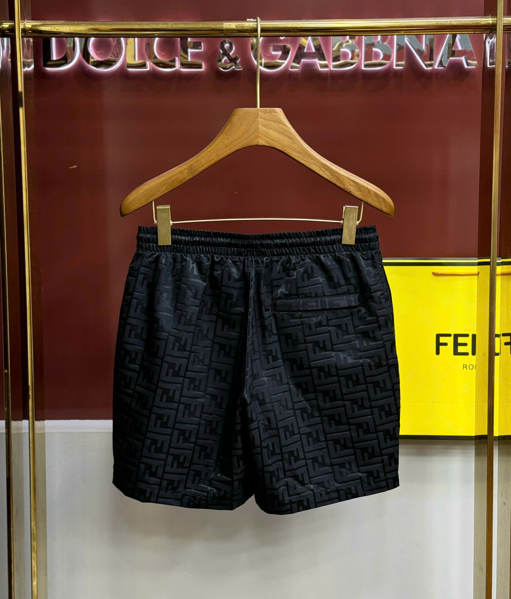 Quần short đùi gió Fendi FD logo full thêu logo dân chơi Like Auth 44-50 CD