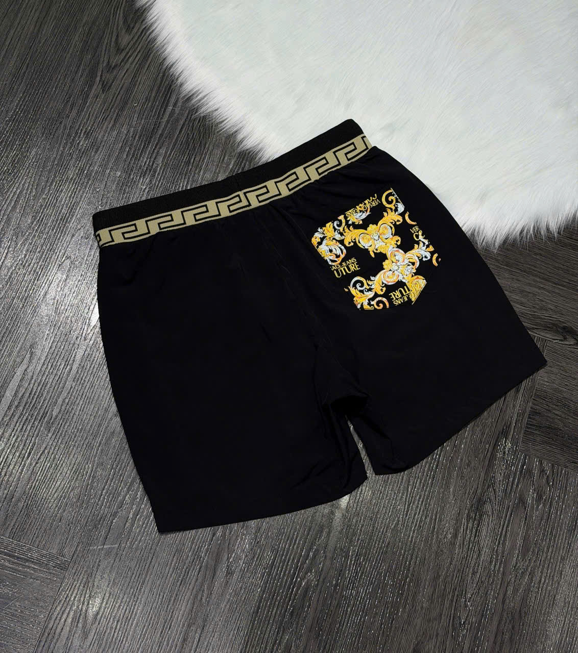 Quần short đùi gió Versace VS ckeck cạp logo tag đùi họa tiết túi sau Like Auth S-XL LK