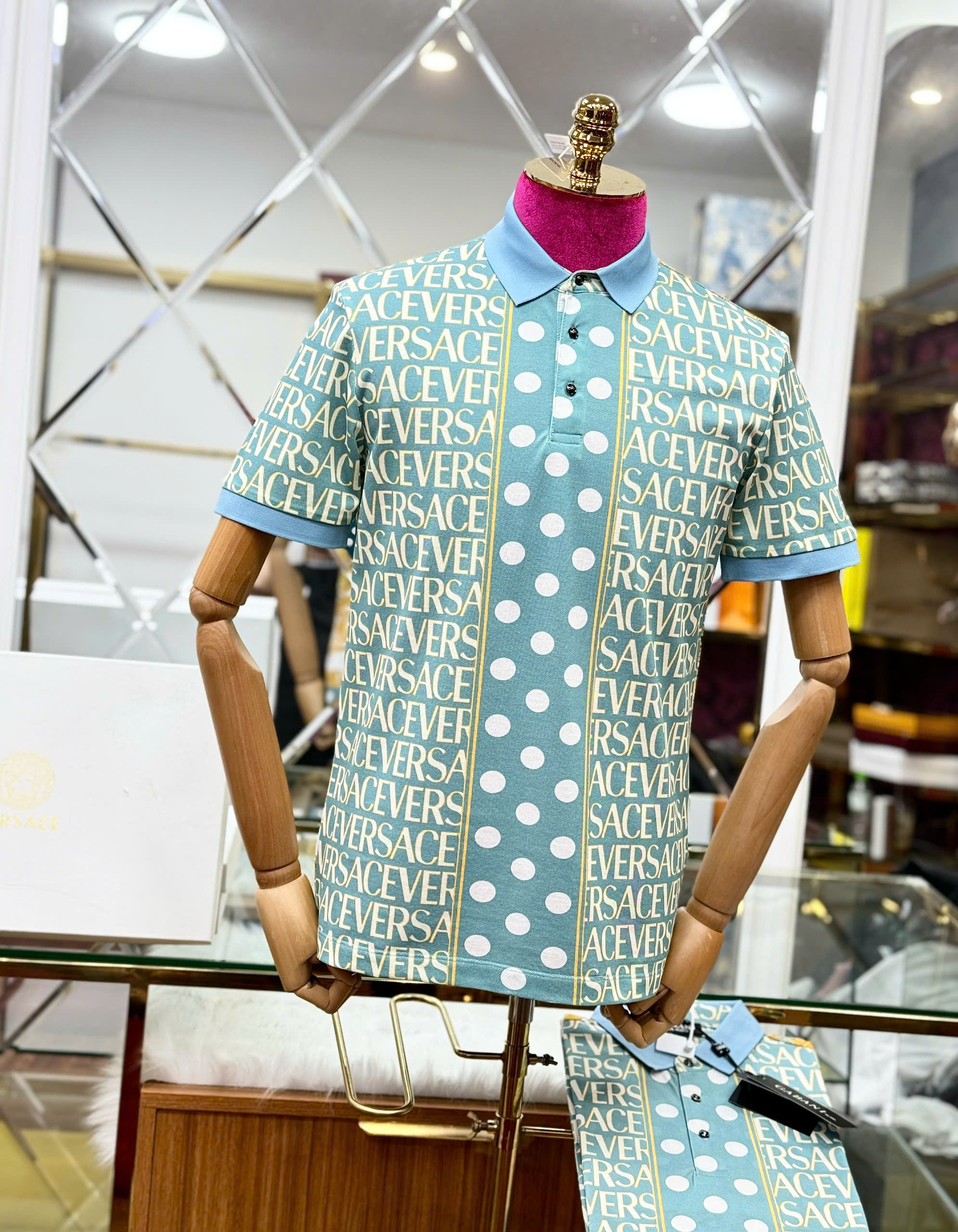 Áo polo hình Versace VS họa tiết logo phối chấm bi Like Auth 44-50 MK