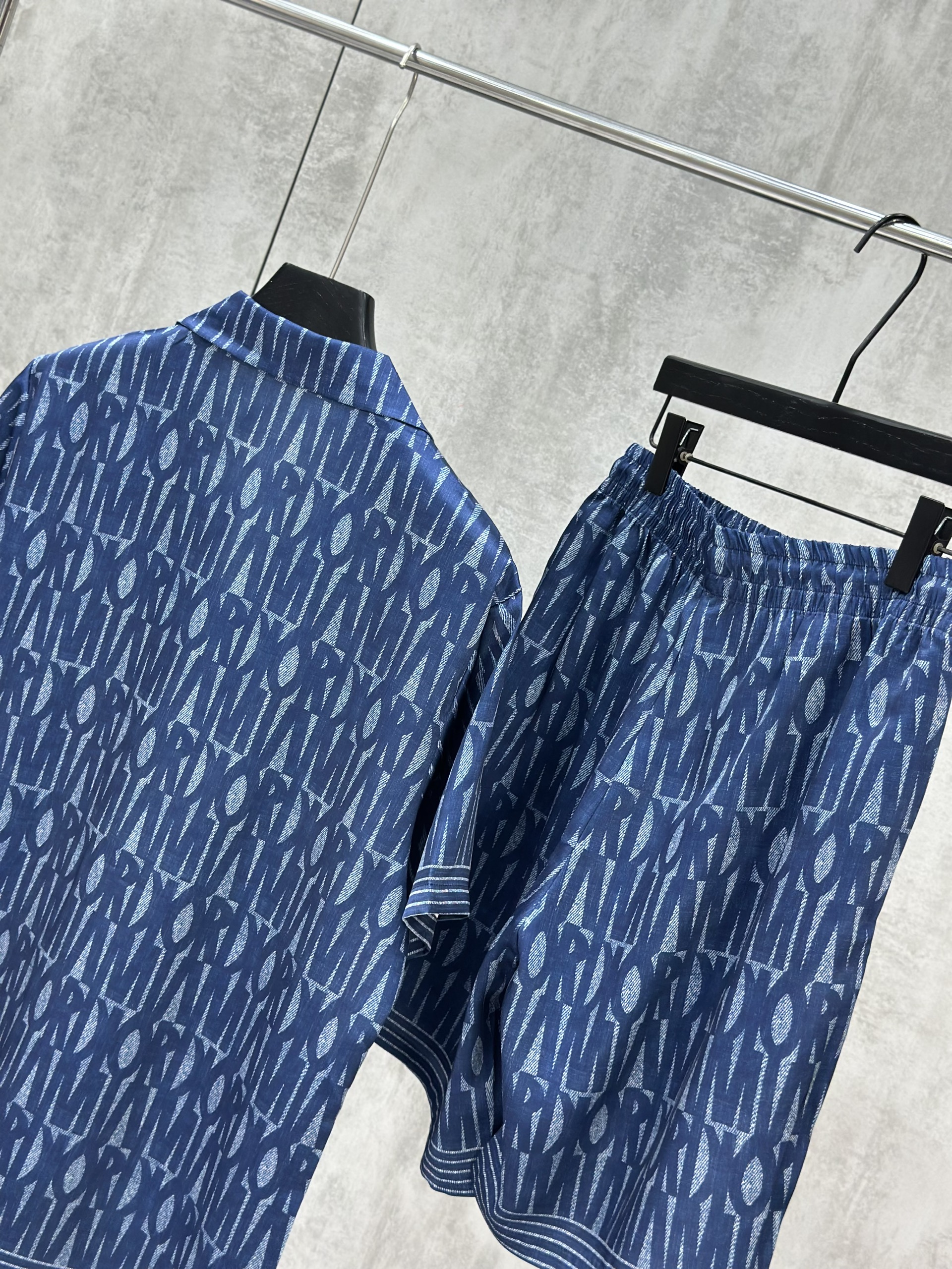 Set bộ lụa hè Dior CD Xanh Than full logo new 2026 Like Auth M-XL VTN