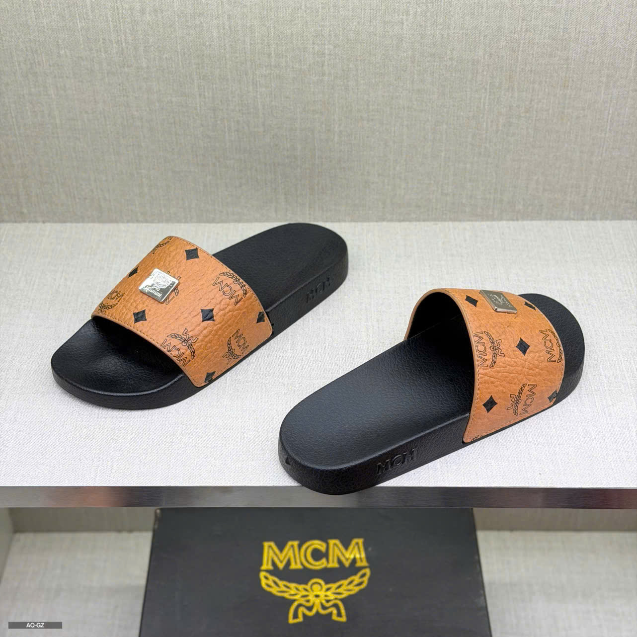 Dép lê quai ngang Mcqueen MCQ Nâu tag vuông Like Auth 38-43 LVQ