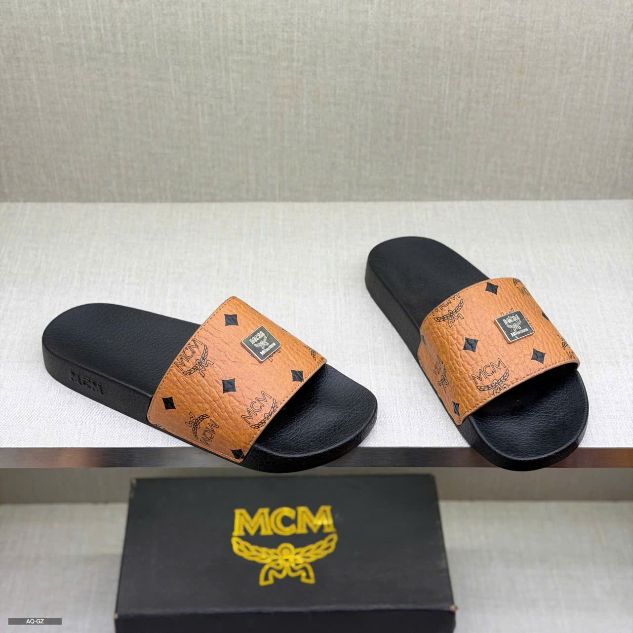 Dép lê quai ngang Mcqueen MCQ Nâu tag vuông Like Auth 38-43 LVQ