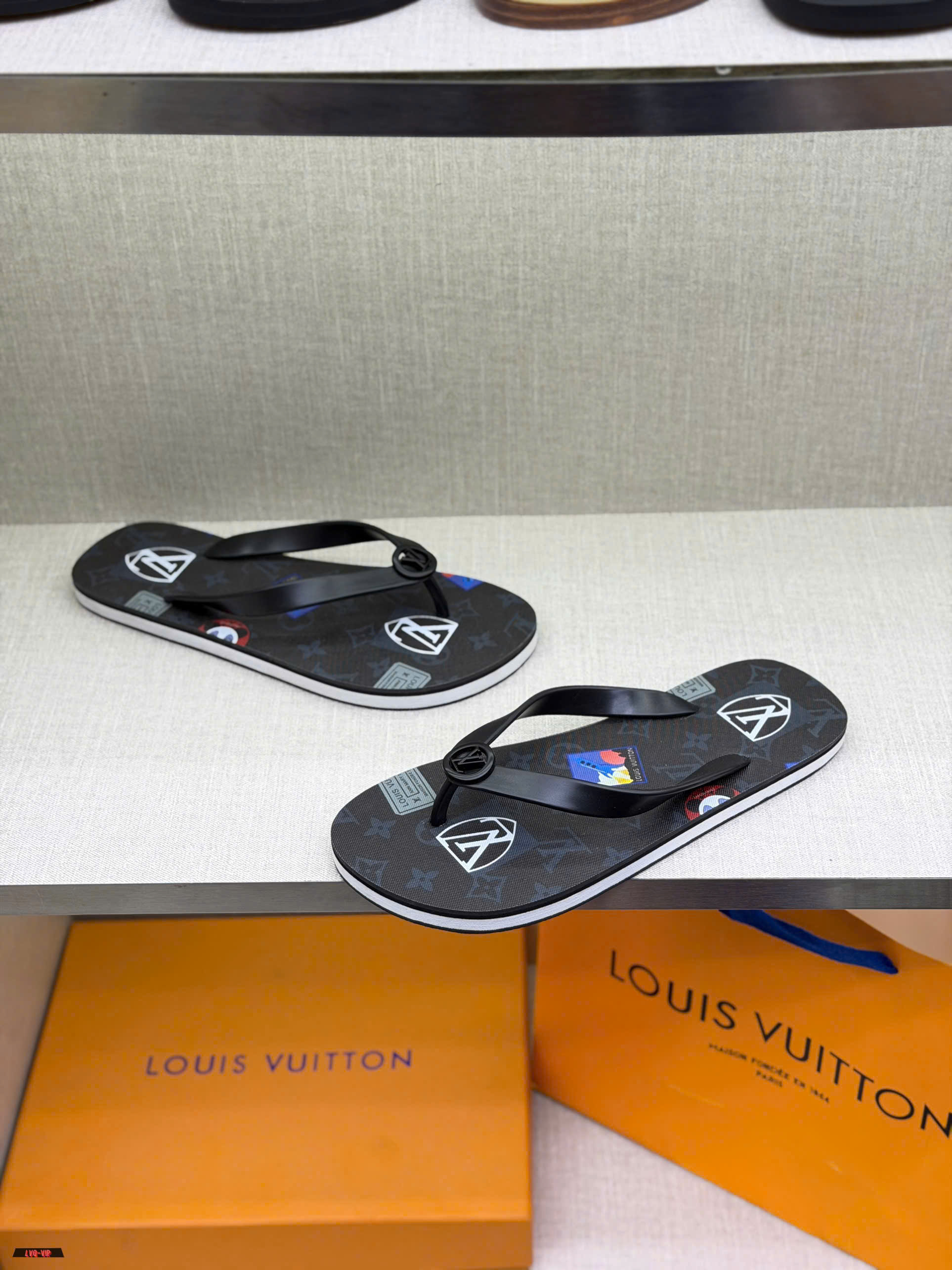 Dép tông xỏ ngón flip flop Louis Vuitton LV logo tag monogram Like Auth 38-43 LVQ