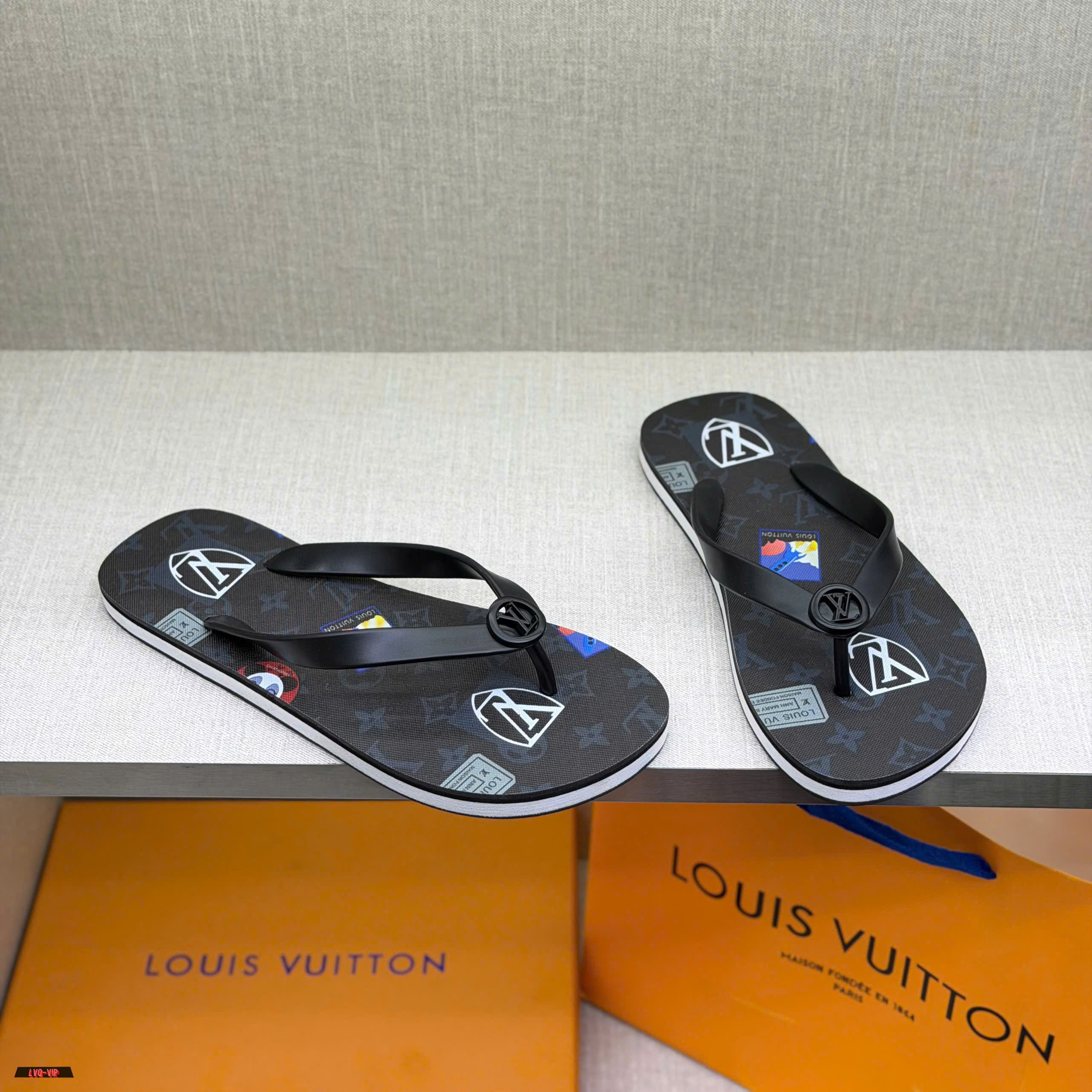 Dép tông xỏ ngón flip flop Louis Vuitton LV logo tag monogram Like Auth 38-43 LVQ