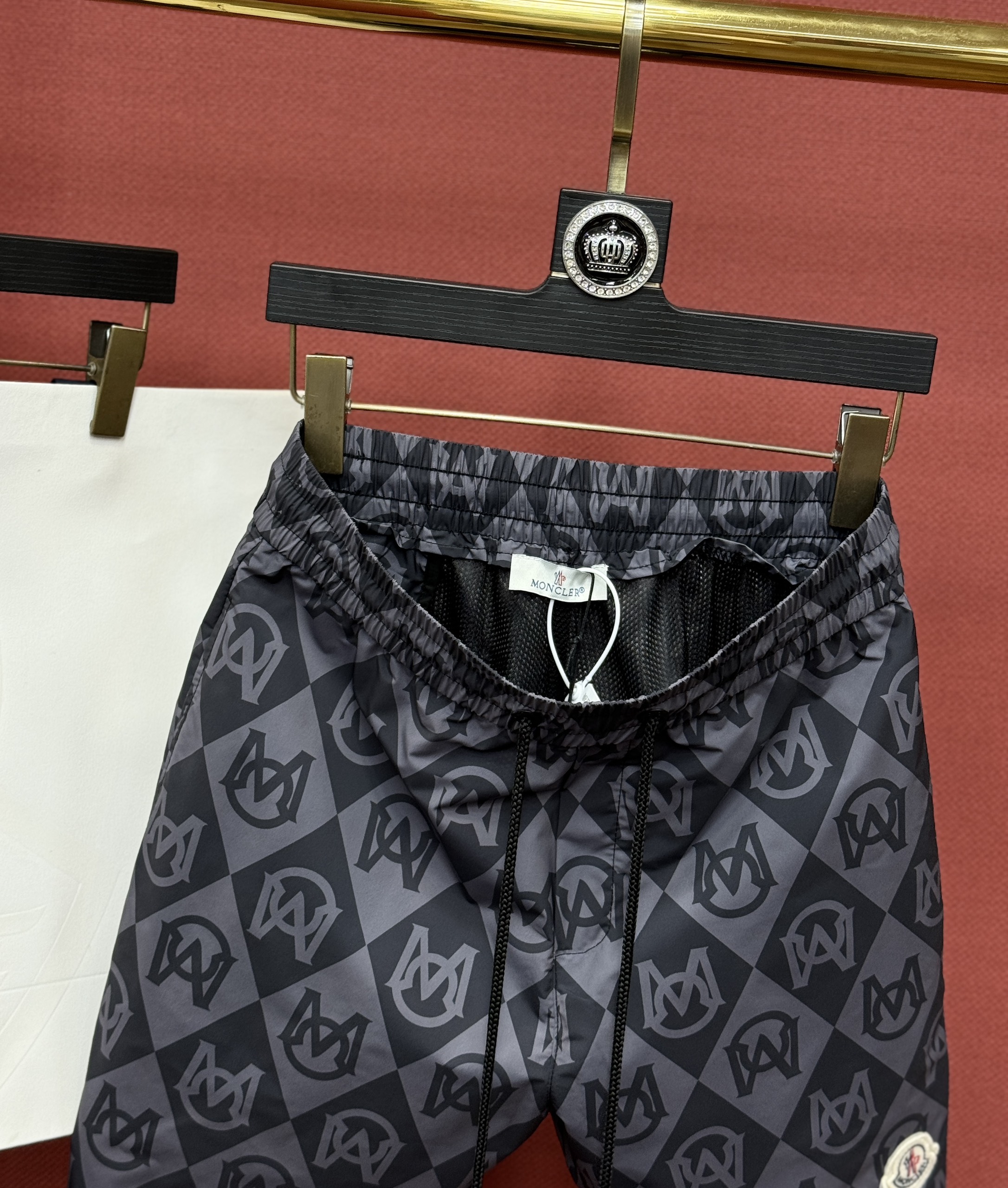 Quần short đùi gió Moncler logo full Like Auth 44-50 CD