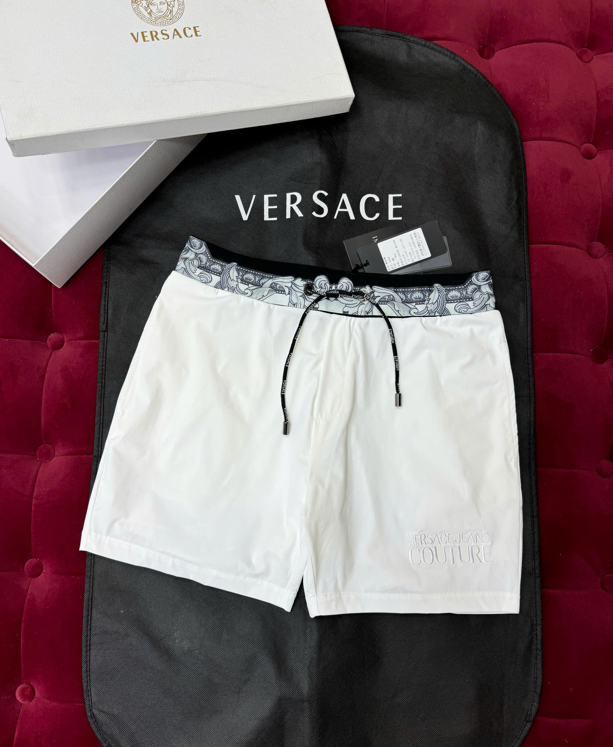 Quần short đùi gió Versace VS check cạp logo thêu Like Auth 44-46 CD