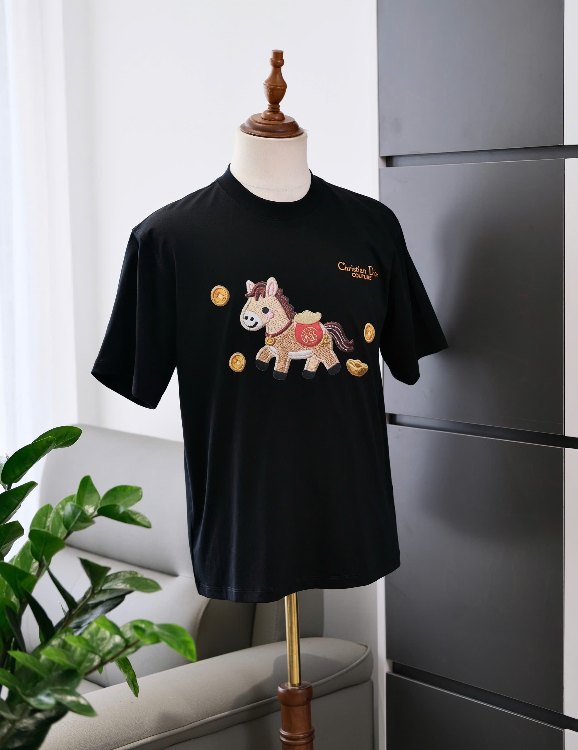 Áo phông T shirt Dior CD logo thêu wash ngựa thần tài Like Auth S-L DDT\Đen