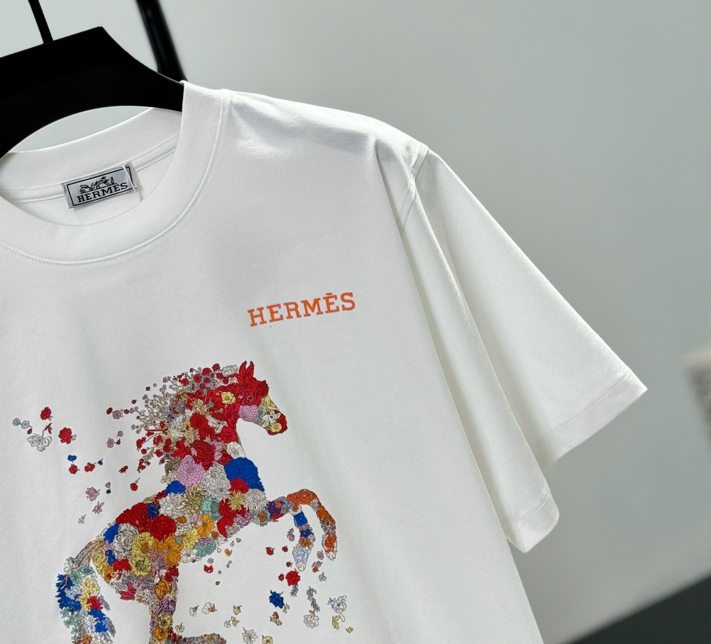 Áo phông T shirt Hermes HM họa tiết ngựa hoa Like Auth S-L DDT\trắng
