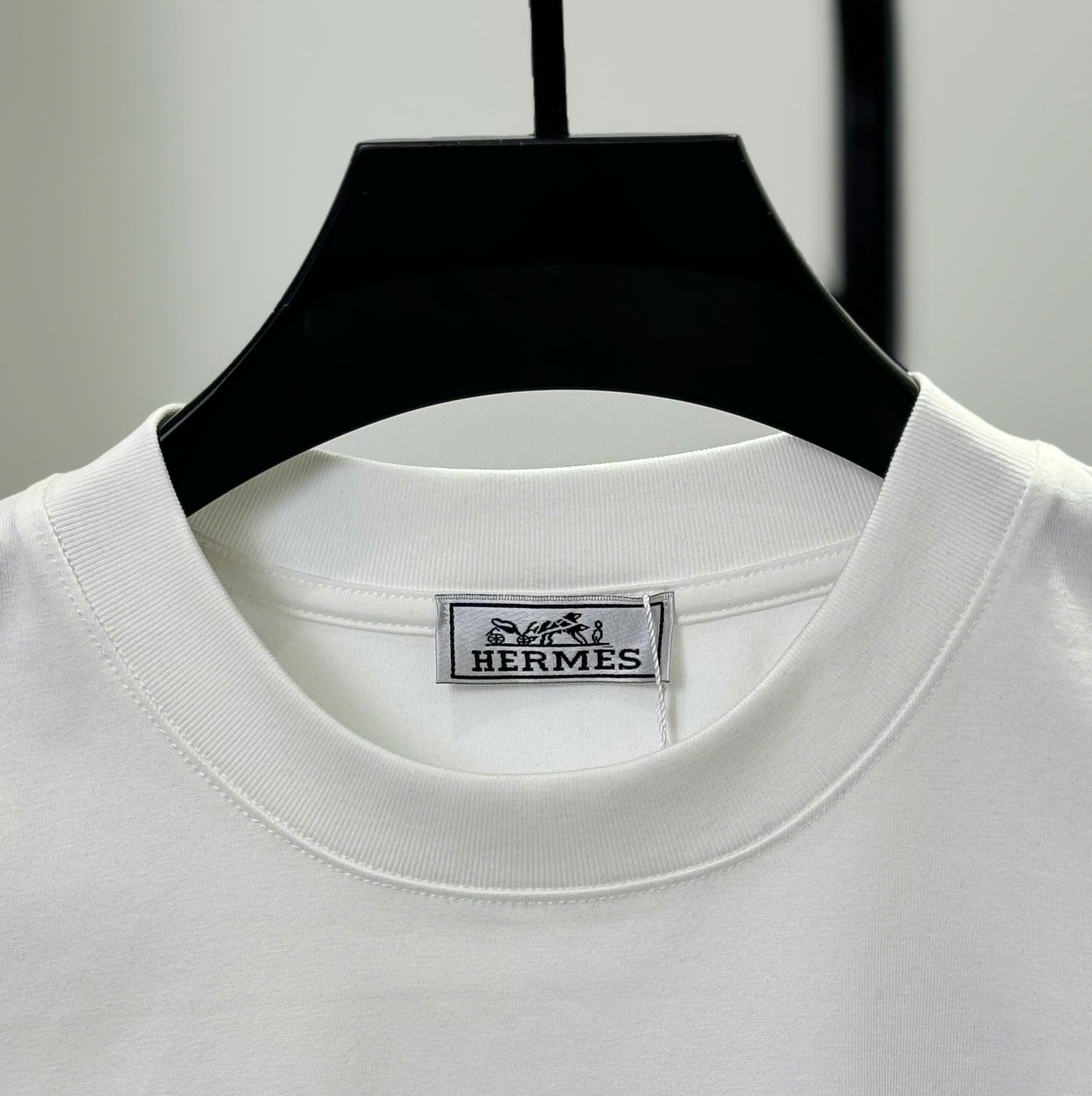 Áo phông T shirt Hermes HM họa tiết ngựa hoa Like Auth S-L DDT\trắng