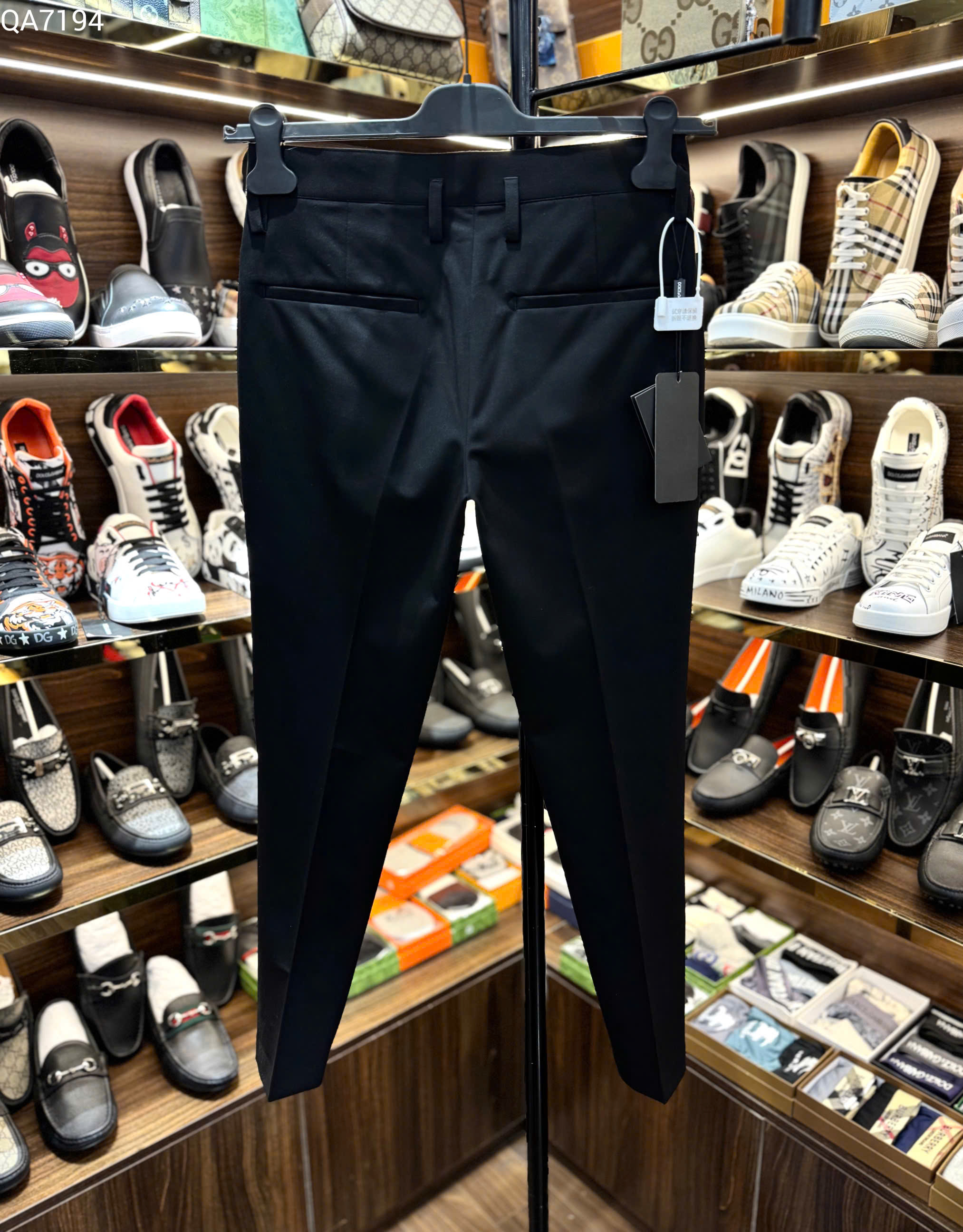 Quần tây âu Dolce Gabbana logo DG tag bạc Like Auth 29-34 MK