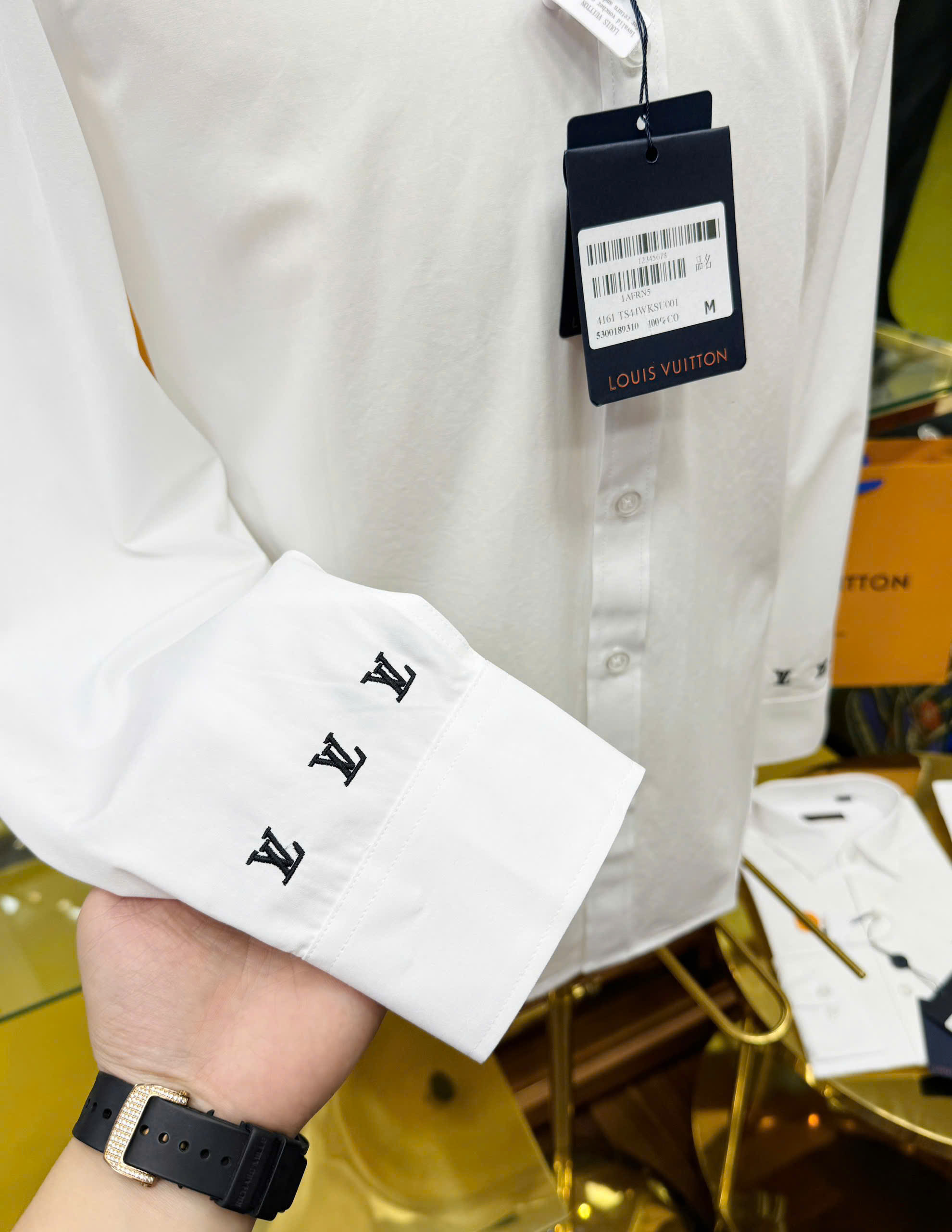 Áo sơ mi Louis Vuitton LV logo thêu ngực Marque check cổ tay Like Auth M-XL CD