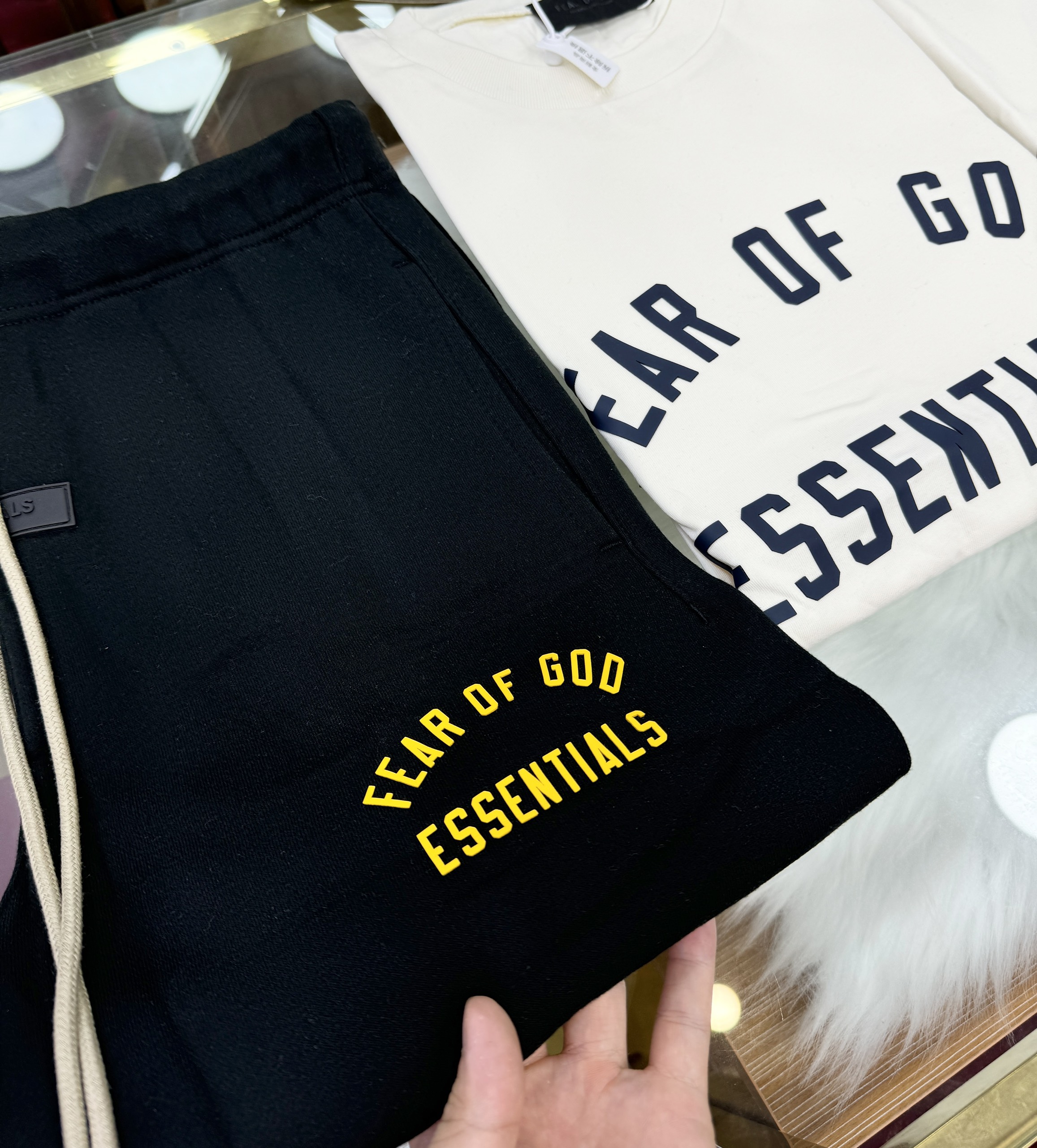 Set bộ hè thể thao Essentials Fear OF God new 2026 Like Auth Like Auth XS-L CD
