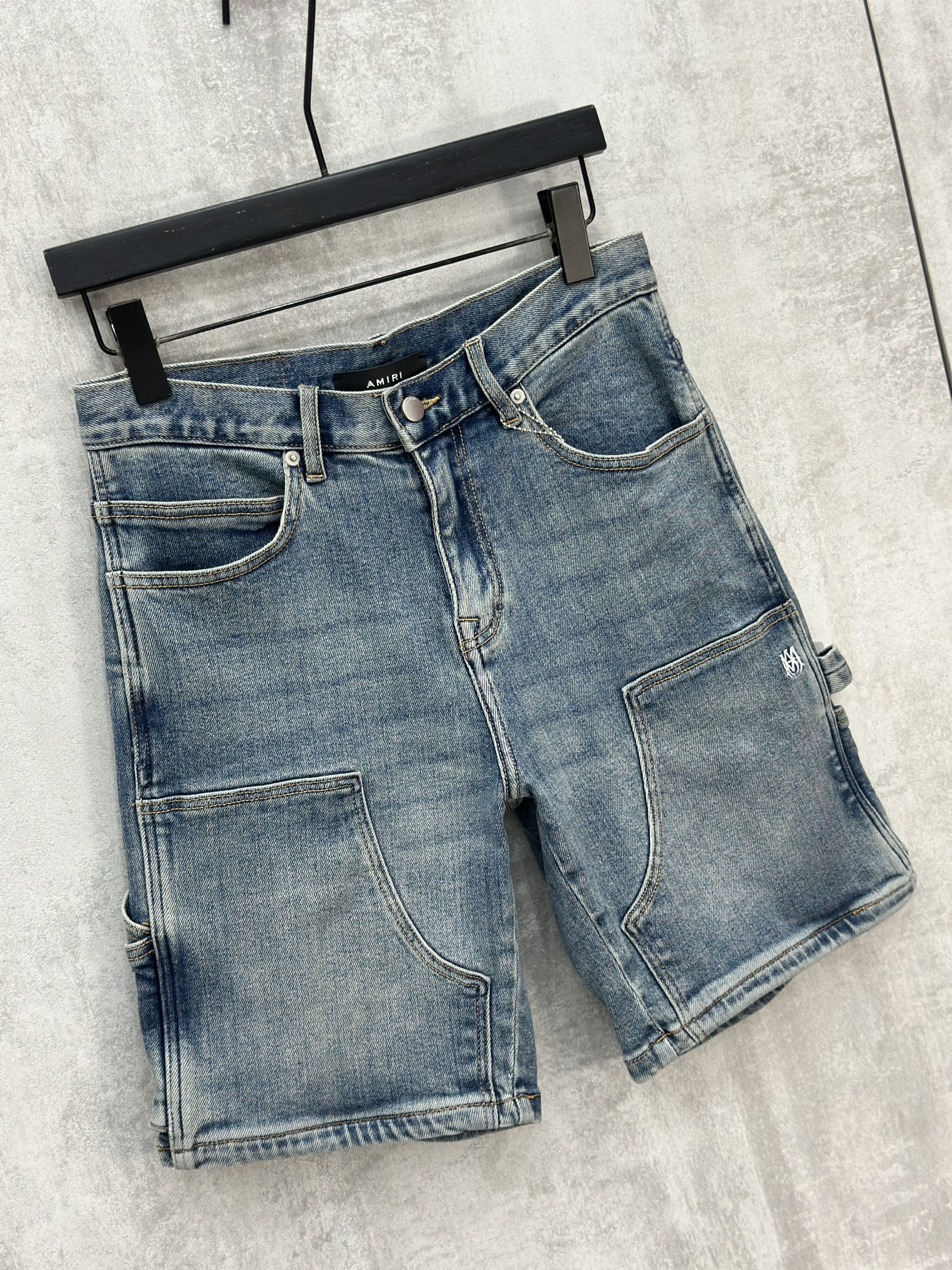 Quần Jean bò ngố Amiri Xanh Nhạt ống rộng Like AUth 28-33 VTN