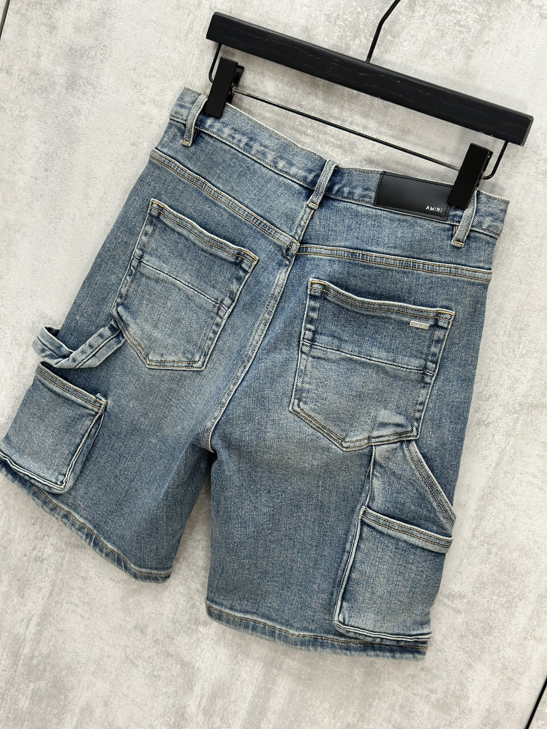 Quần Jean bò ngố Amiri Xanh Nhạt ống rộng Like AUth 28-33 VTN