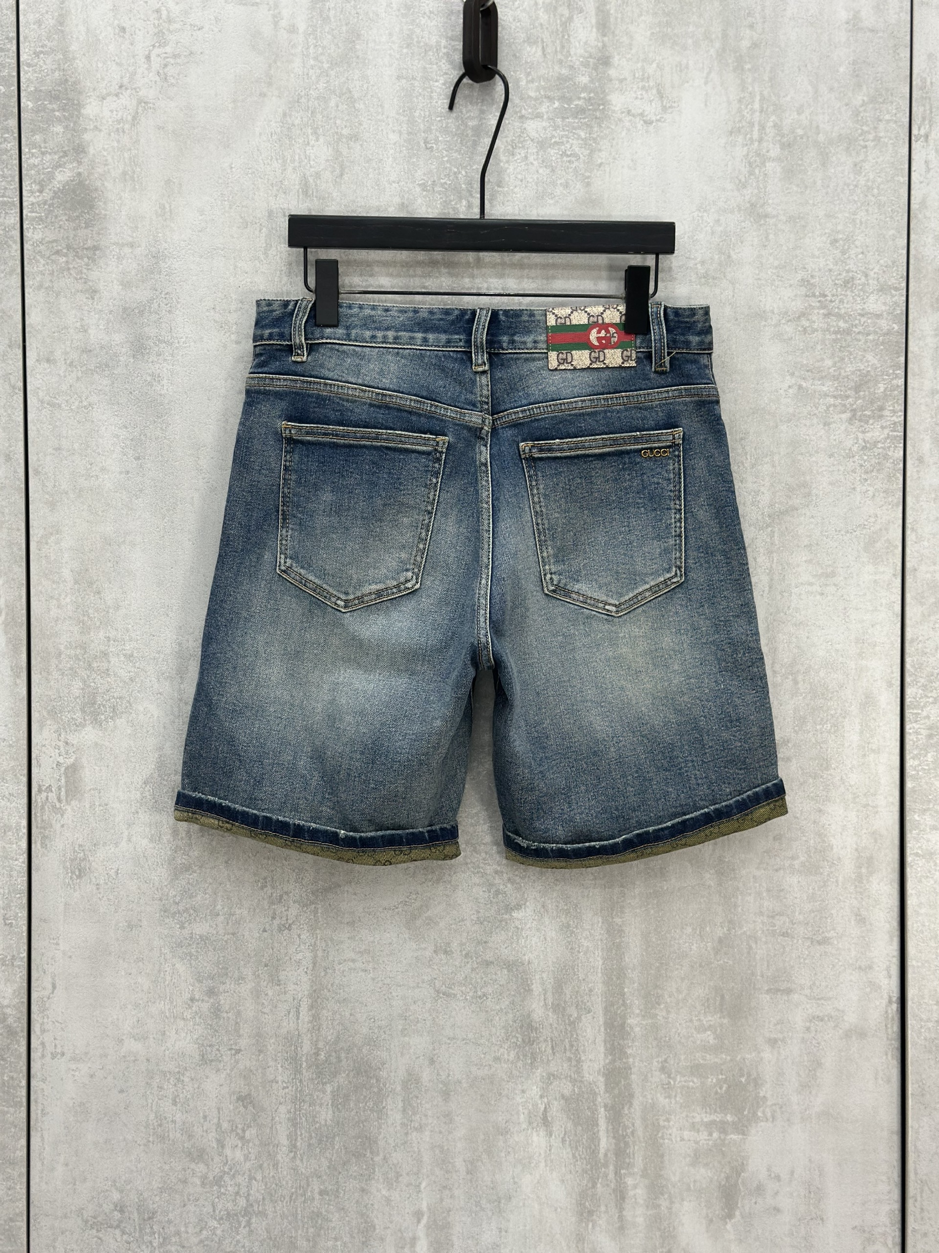 Quần Jean bò ngố Gucci GC Xanh tag da monogram Like Auth 28-33 VTN