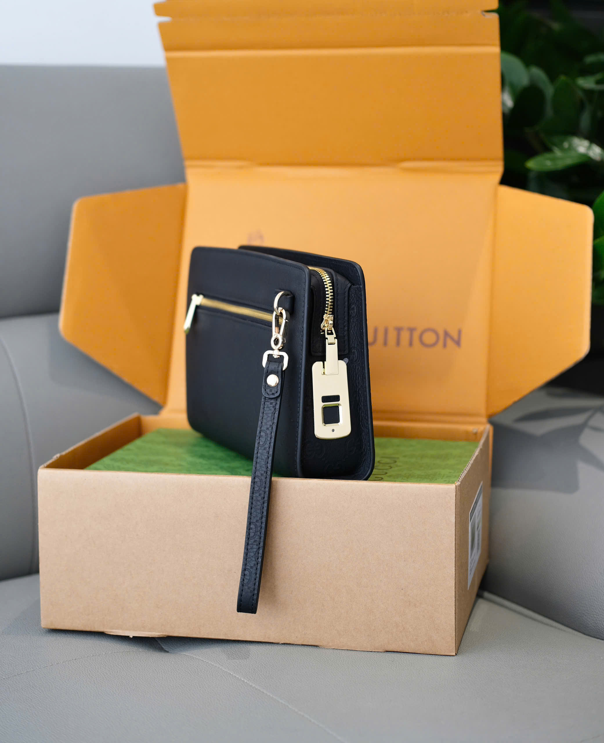 Túi ví Clutch Gucci GC monogram tag sọc xanh đỏ khóa vân tay Like Auth 25x17x6 DDT