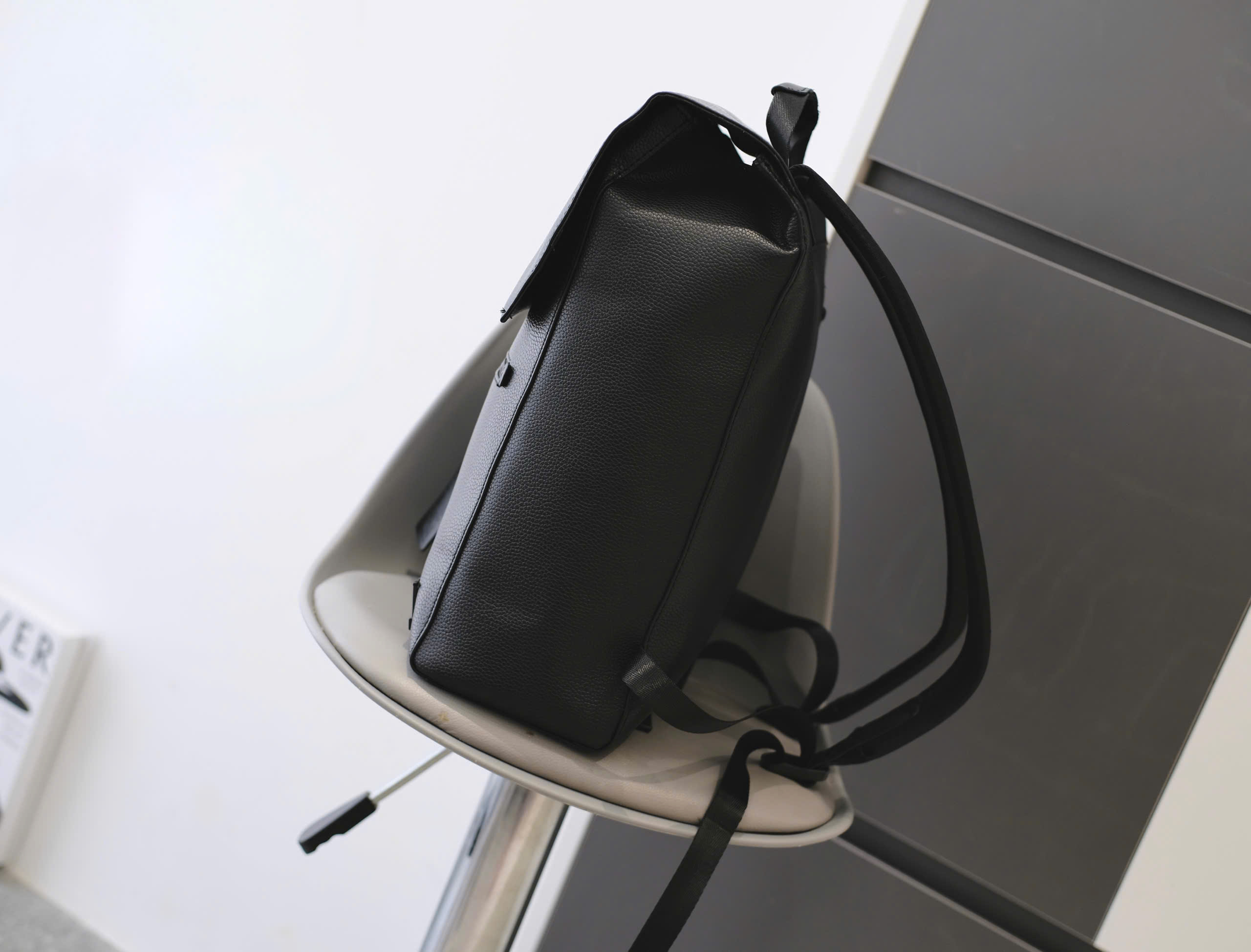 Balo Nam Louis Vuitton LV Fastline Backpack Aerogram Black Like Auth 38x27x11 DDT