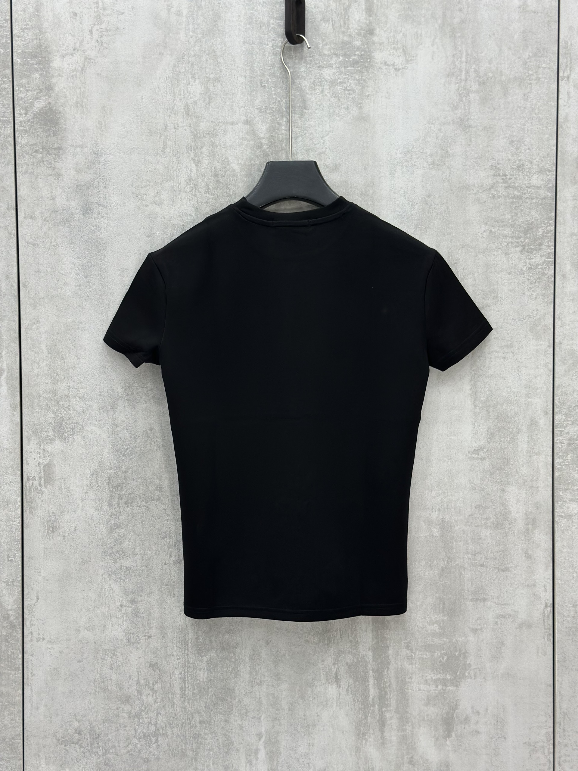 Áo phông T shirt Chapper Đen trơn slim chống nhăn Like Auth S-XL VTN