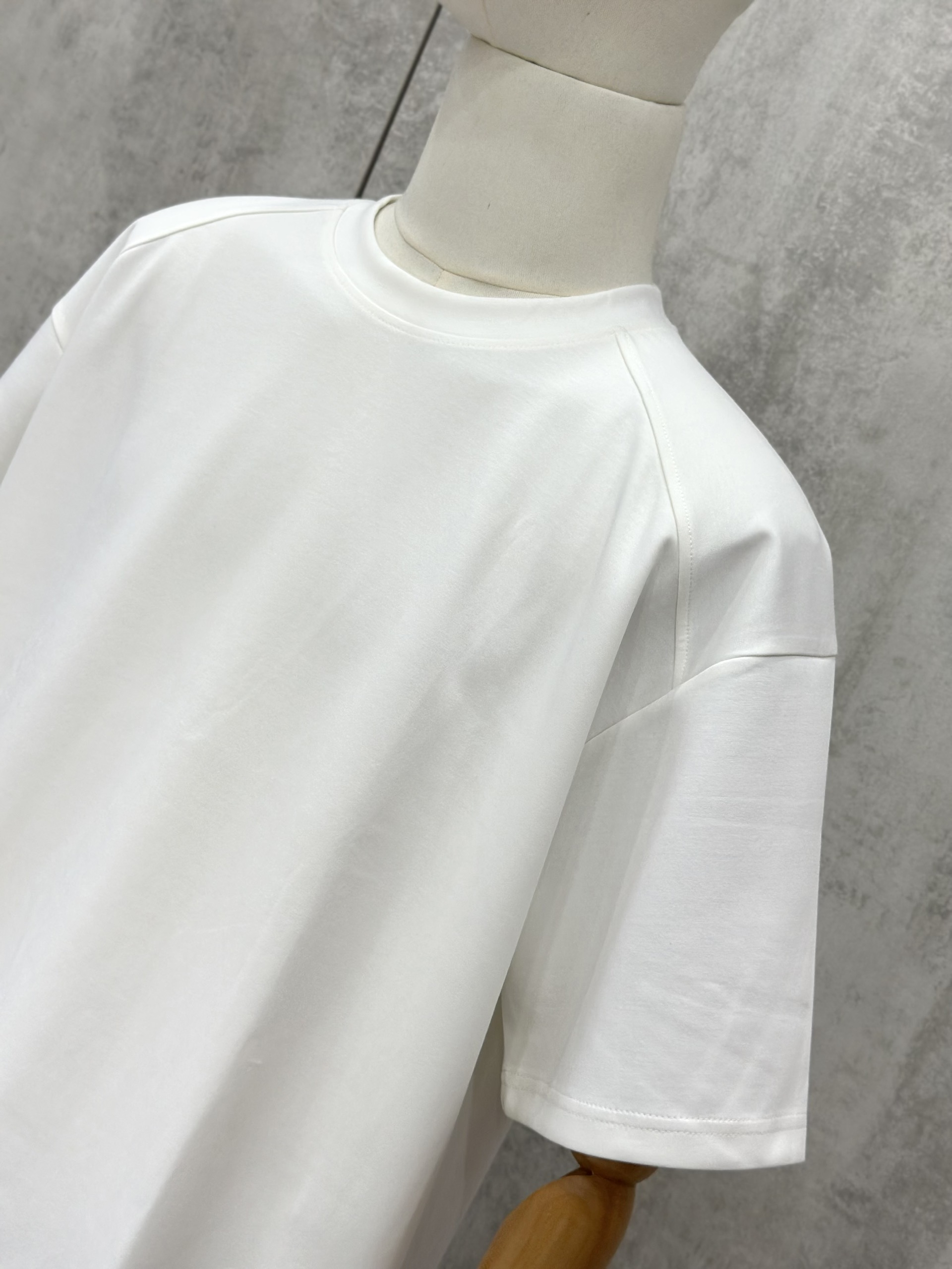 Áo phông T shirt Chapper trơn kẻ viền vai Like Auth S-XL VTN\TRẮNG