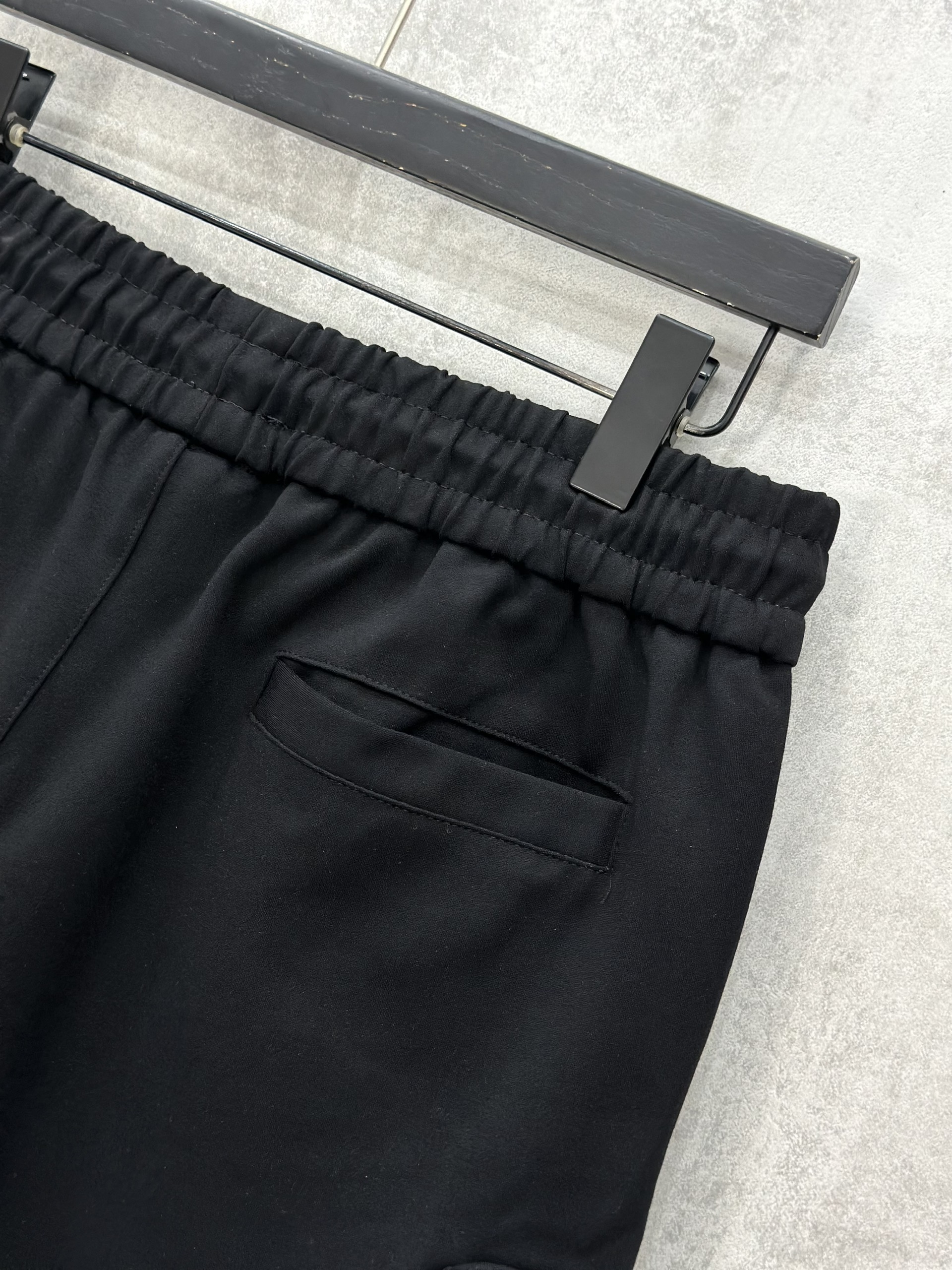 Quần short ngố nỉ túi hộp cài khóa new 2026 Like Auth S-XL VTN