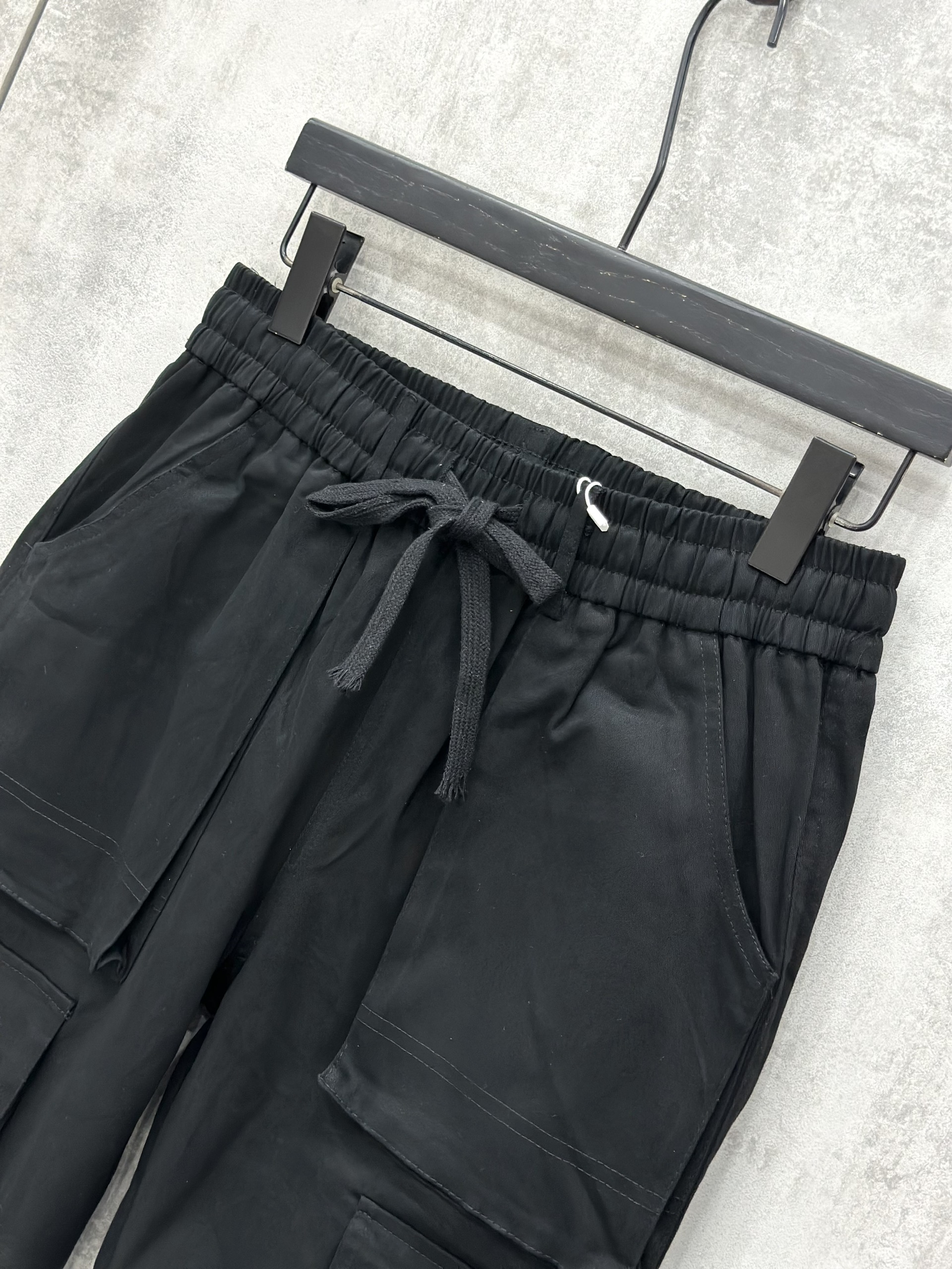 Quần jogger vải Chapper túi hộp gấu 2 khóa Like Auth S-XL VTN