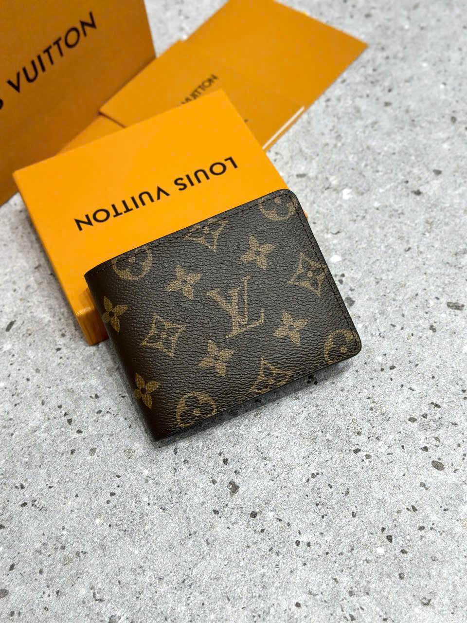 Ví ngắn gập Louis Vuitton LV Multiple Wallẻ Classic new 2026 Like Auth PLD