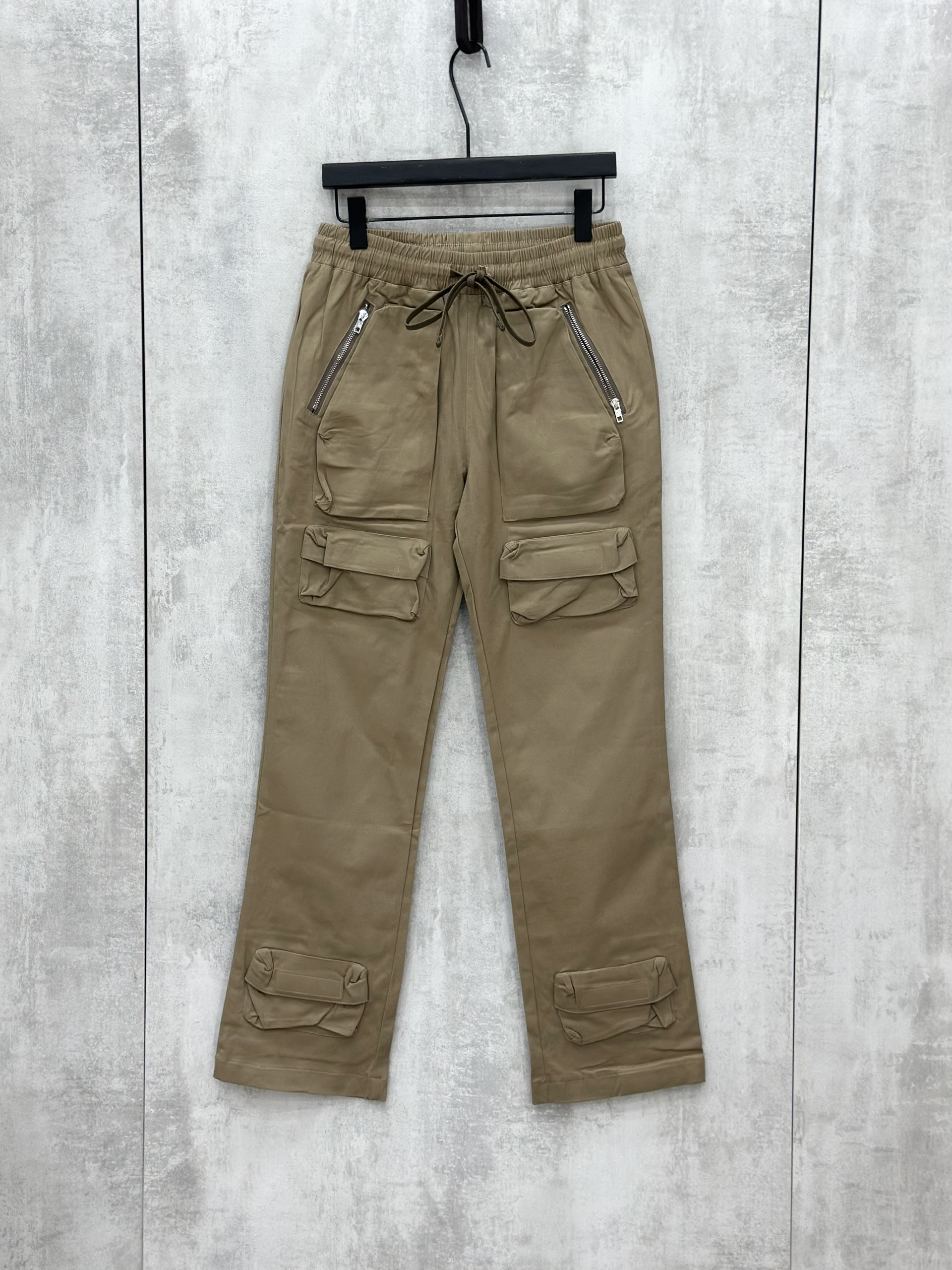 Quần jogger vải Chapper 2 túi khóa chéo Like Auth S-XL VTN