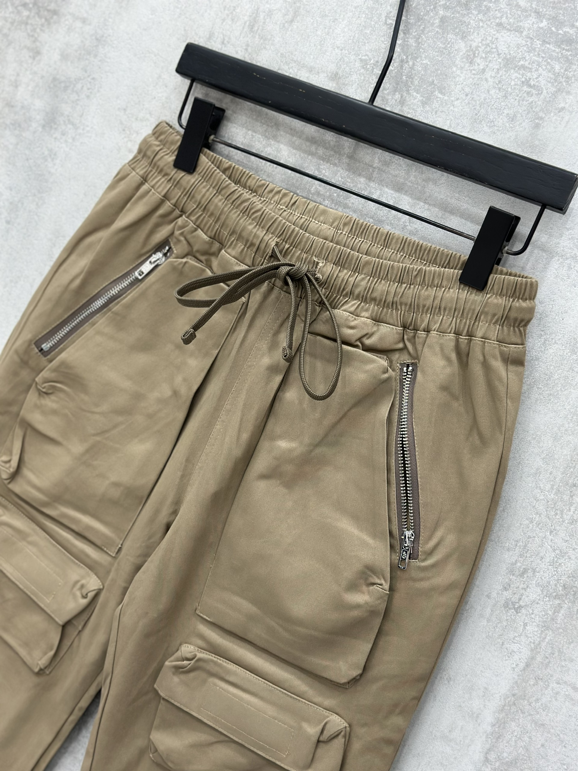 Quần jogger vải Chapper 2 túi khóa chéo Like Auth S-XL VTN