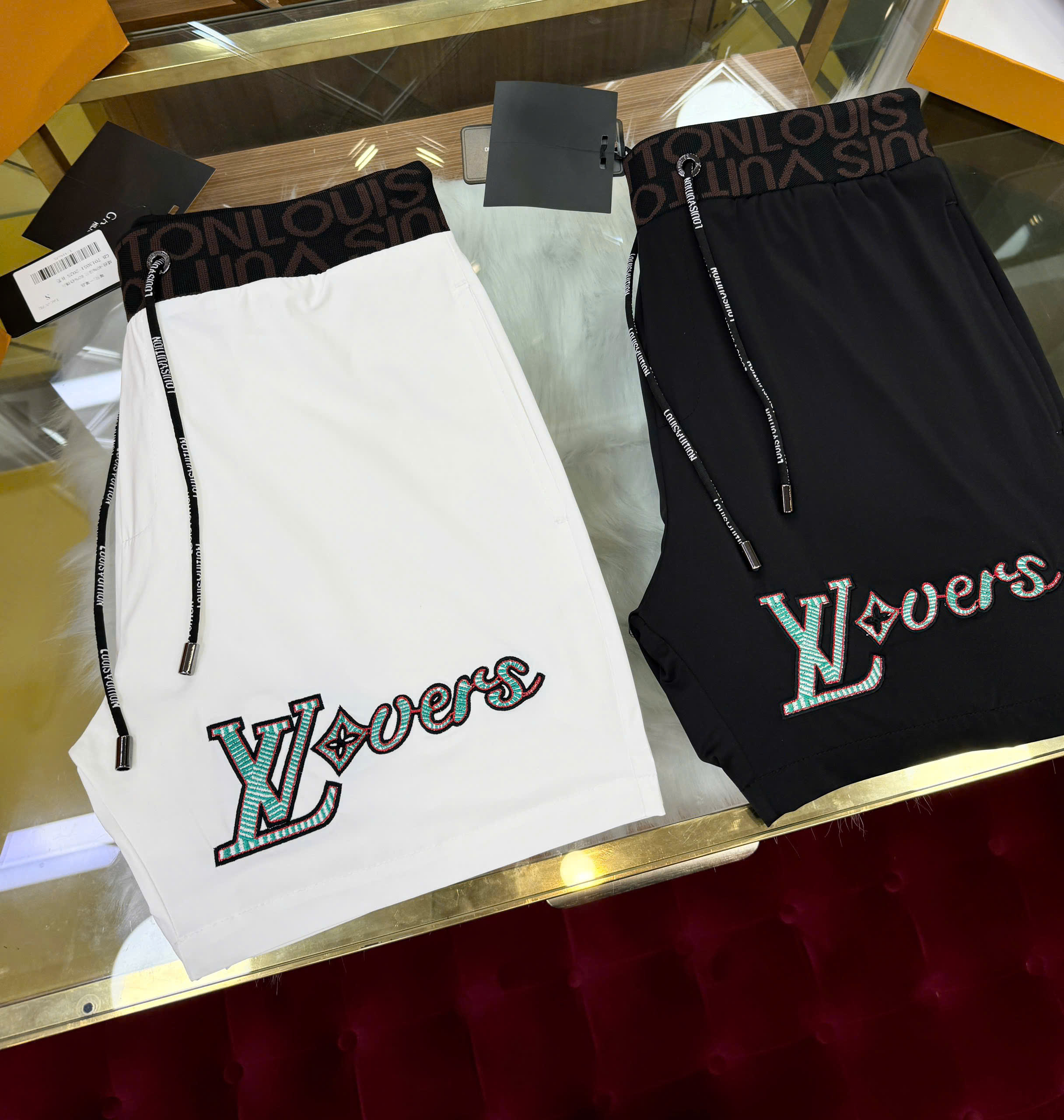 Quần short gió Louis Vuitton LV Forever logo thêu check cạp Like Auth S-XL CD